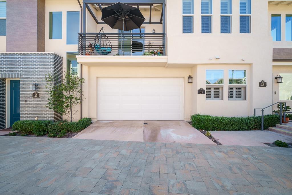 Detail Gallery Image 2 of 63 For 16750  Coyote Bush Drive  #36,  San Diego,  CA 92127 - 3 Beds | 2/1 Baths