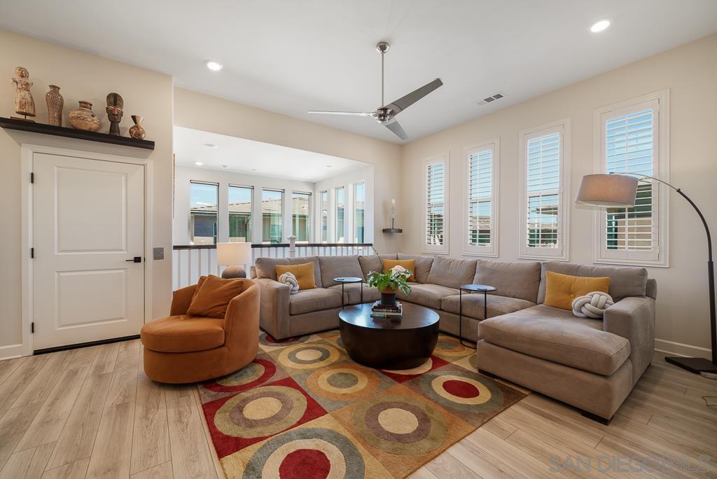 Detail Gallery Image 14 of 63 For 16750  Coyote Bush Drive  #36,  San Diego,  CA 92127 - 3 Beds | 2/1 Baths