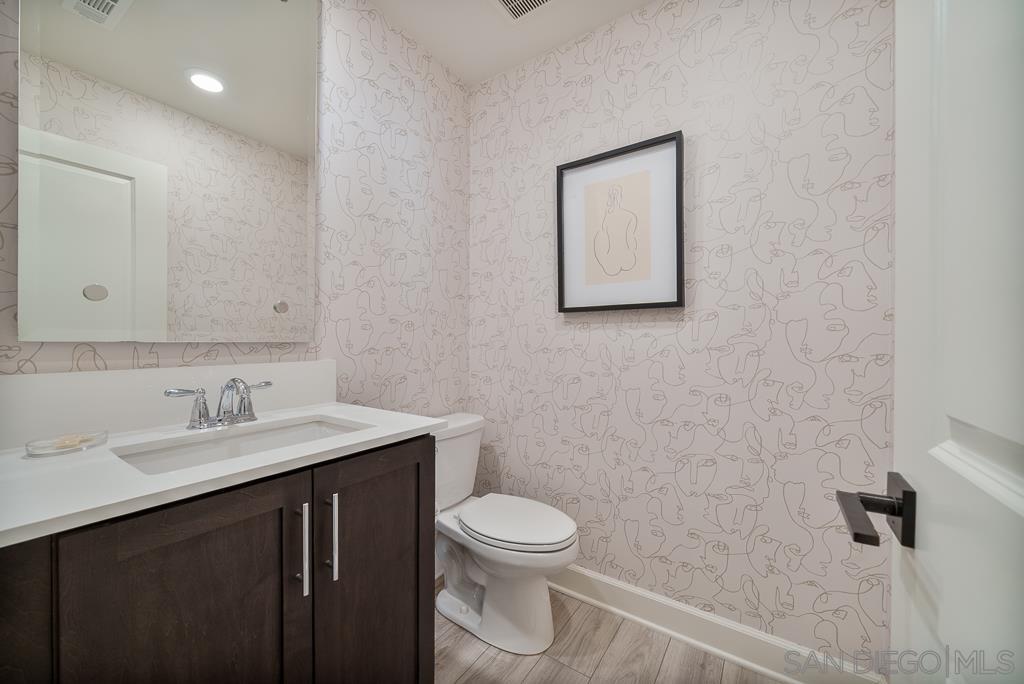 Detail Gallery Image 9 of 63 For 16750  Coyote Bush Drive  #36,  San Diego,  CA 92127 - 3 Beds | 2/1 Baths