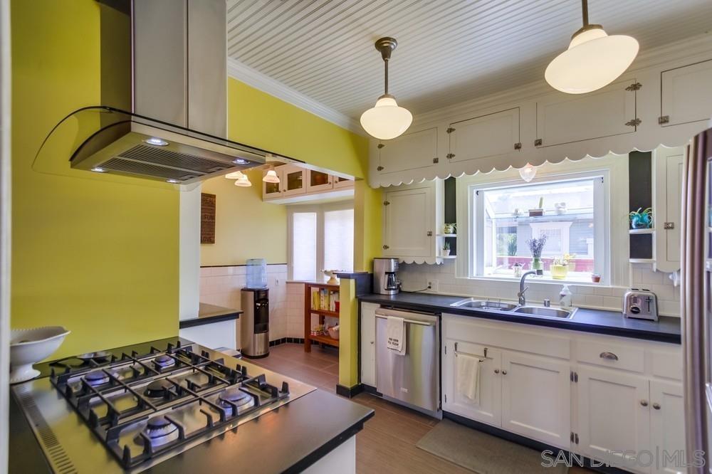 Detail Gallery Image 7 of 22 For 3001  Kalmia, San Diego,  CA 92104 - 3 Beds | 1/1 Baths