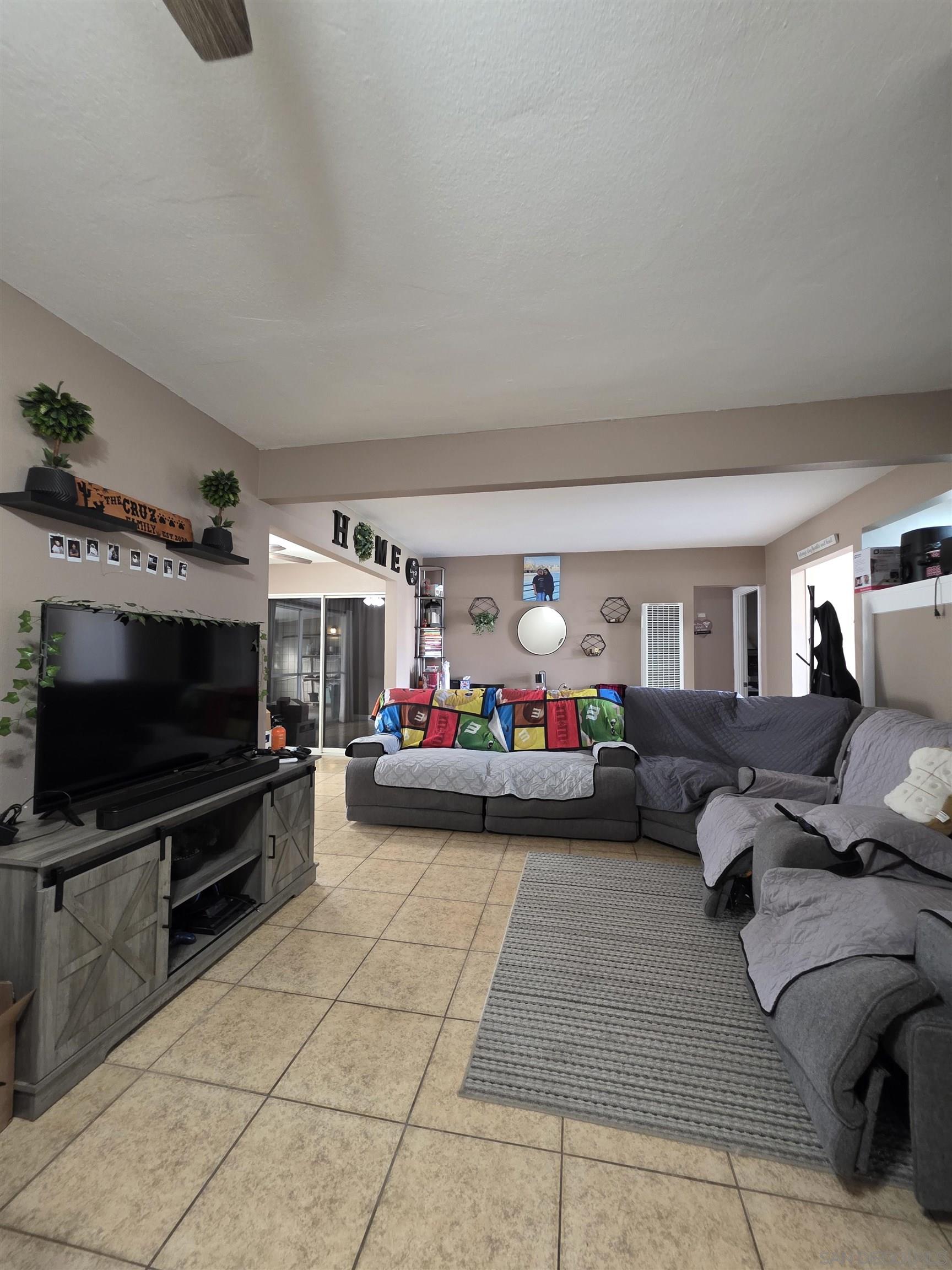 Detail Gallery Image 4 of 5 For 322 E 7th Street, San Jacinto,  CA 92583 - 3 Beds | 1 Baths