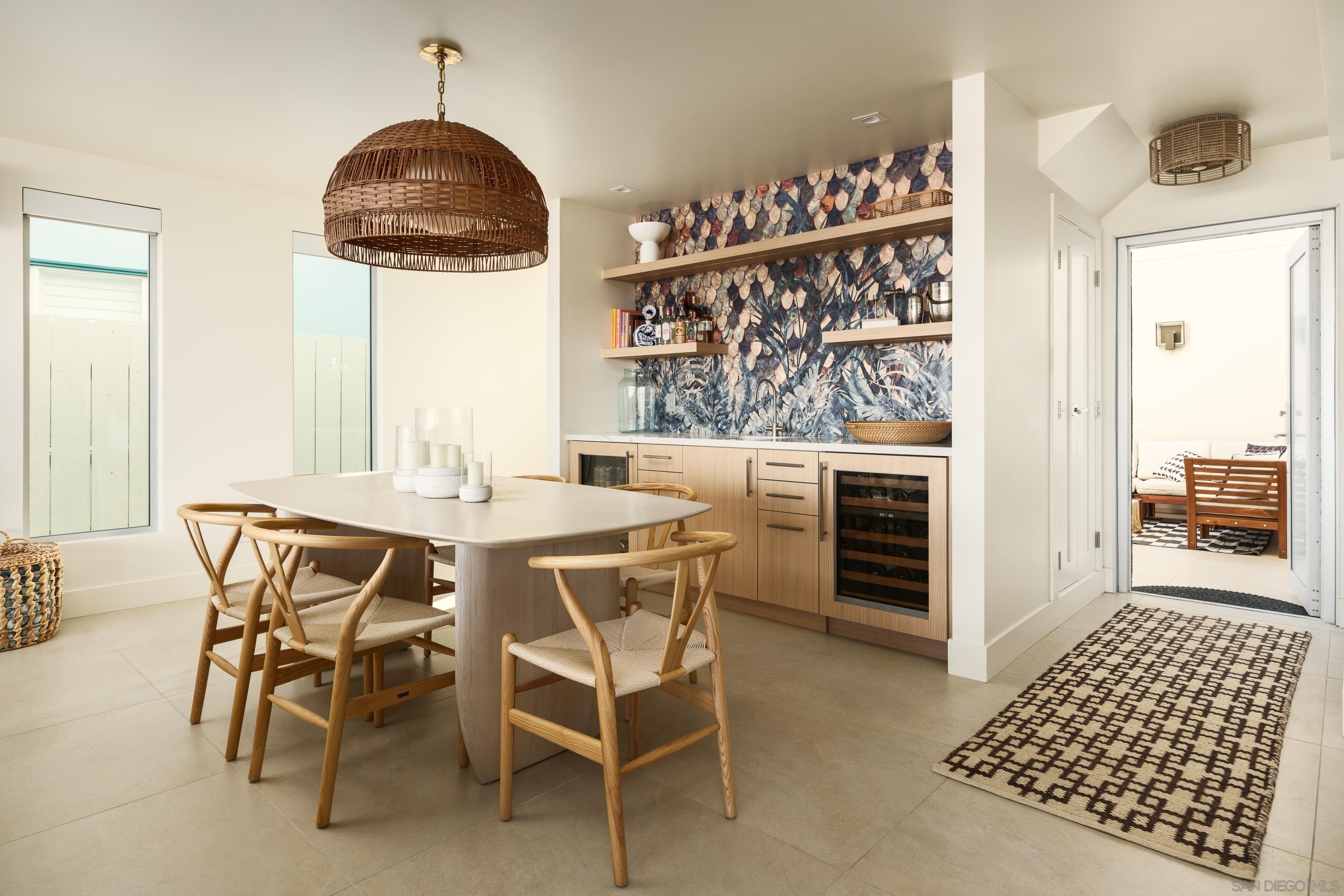 Detail Gallery Image 14 of 72 For 2841  Bayside Walk, San Diego,  CA 92109 - 4 Beds | 4 Baths