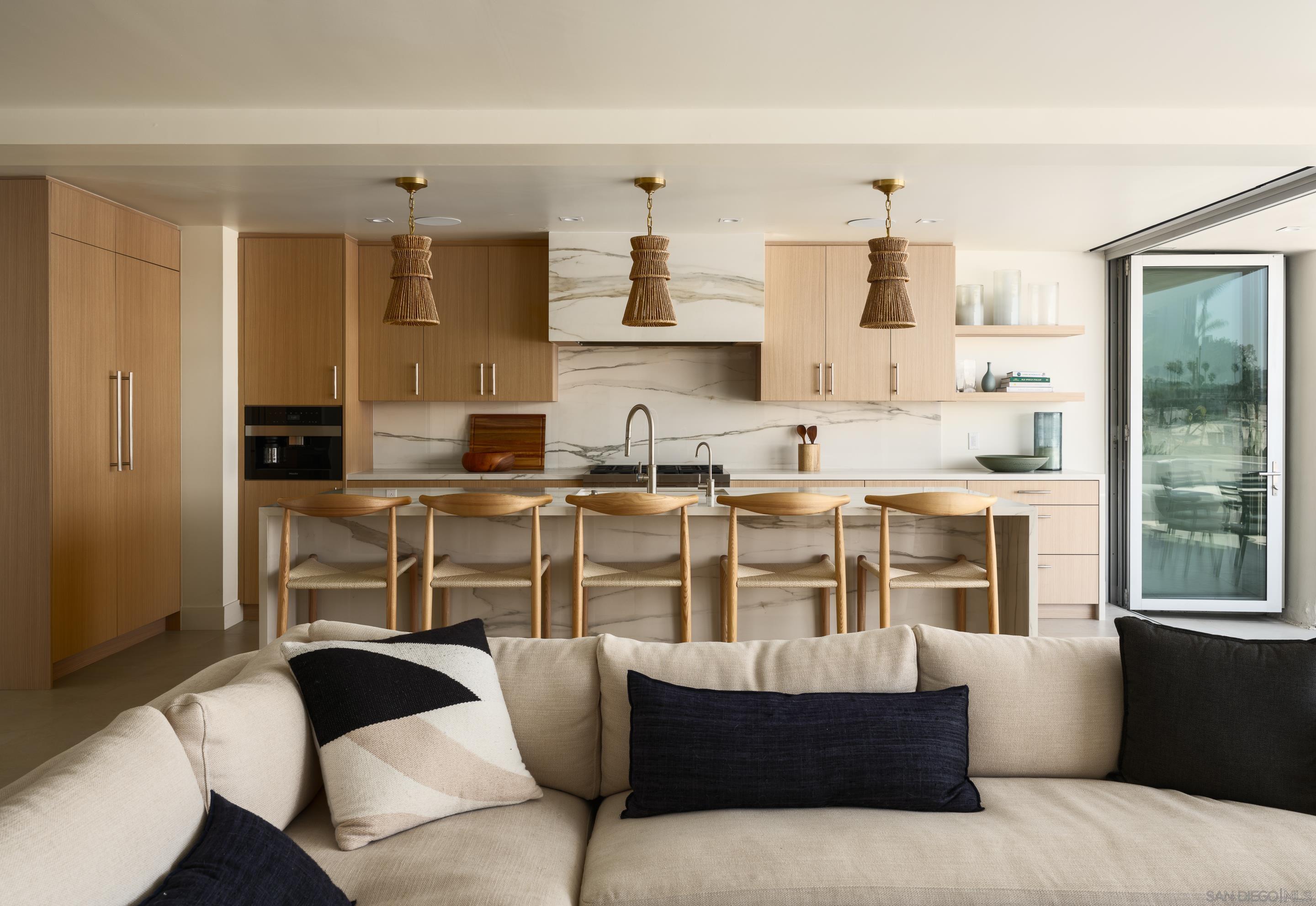 Detail Gallery Image 23 of 72 For 2841  Bayside Walk, San Diego,  CA 92109 - 4 Beds | 4 Baths