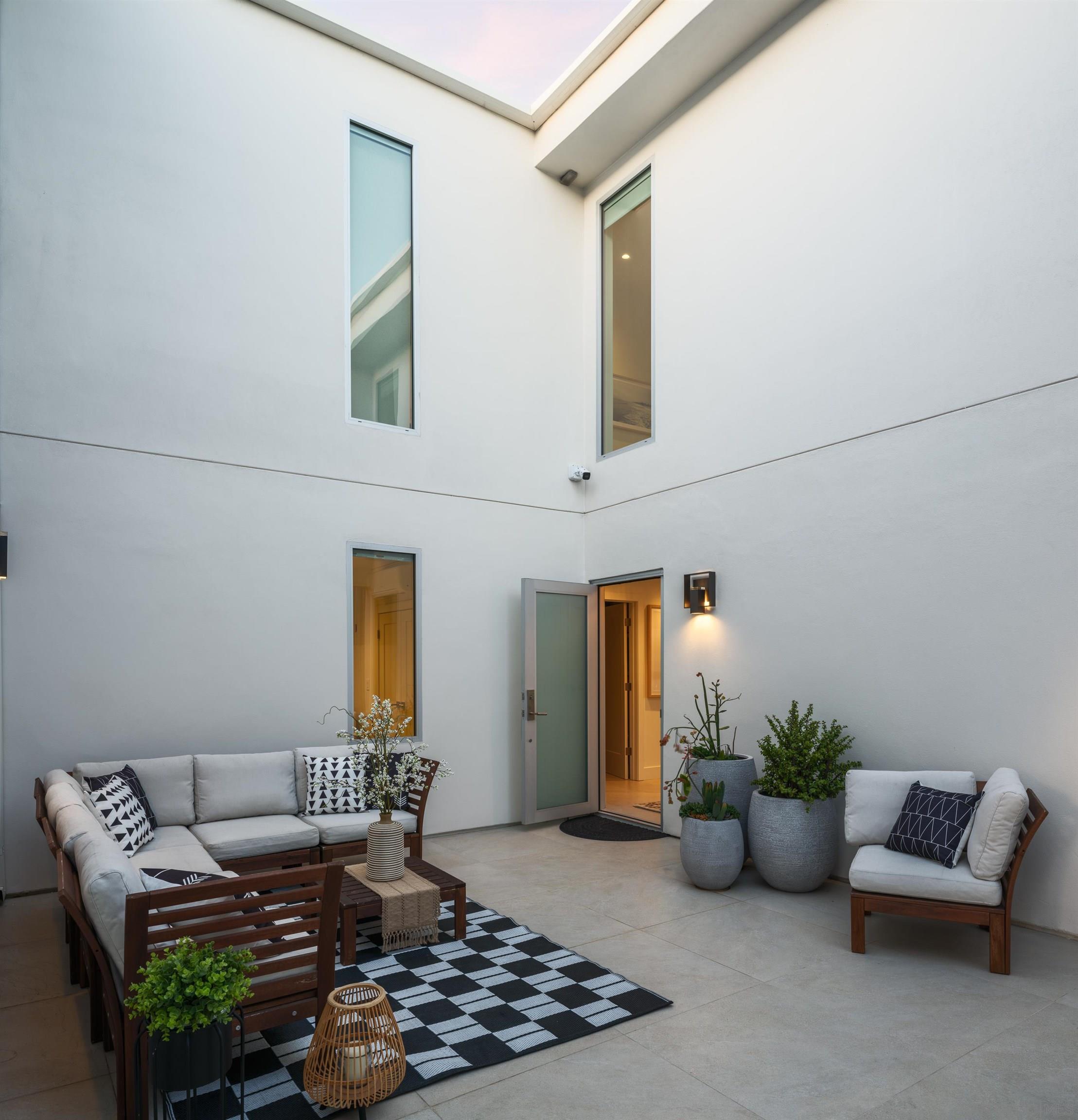 Detail Gallery Image 55 of 72 For 2841  Bayside Walk, San Diego,  CA 92109 - 4 Beds | 4 Baths