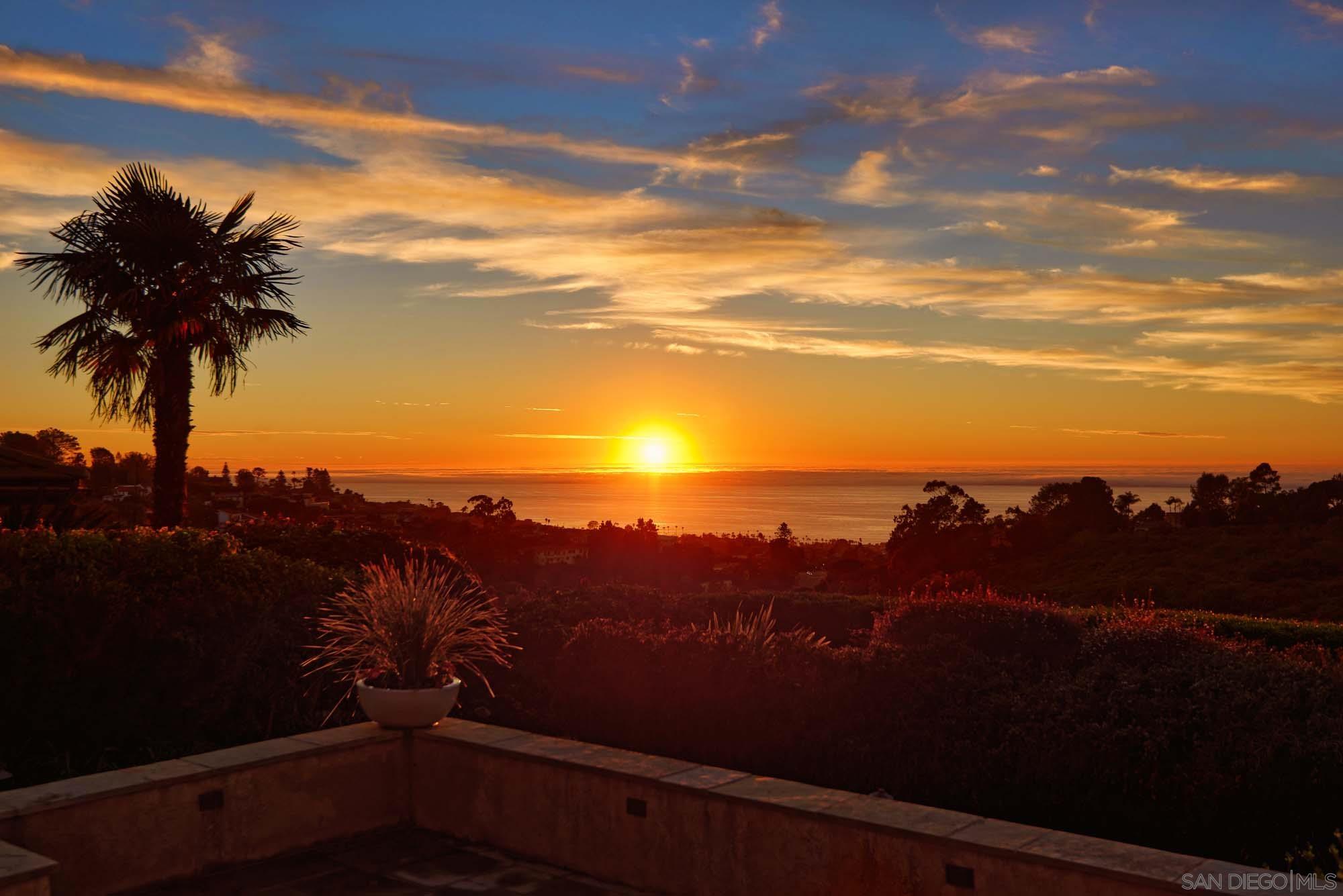 Detail Gallery Image 28 of 29 For 6984  via Estrada, La Jolla,  CA 92037 - 4 Beds | 4 Baths