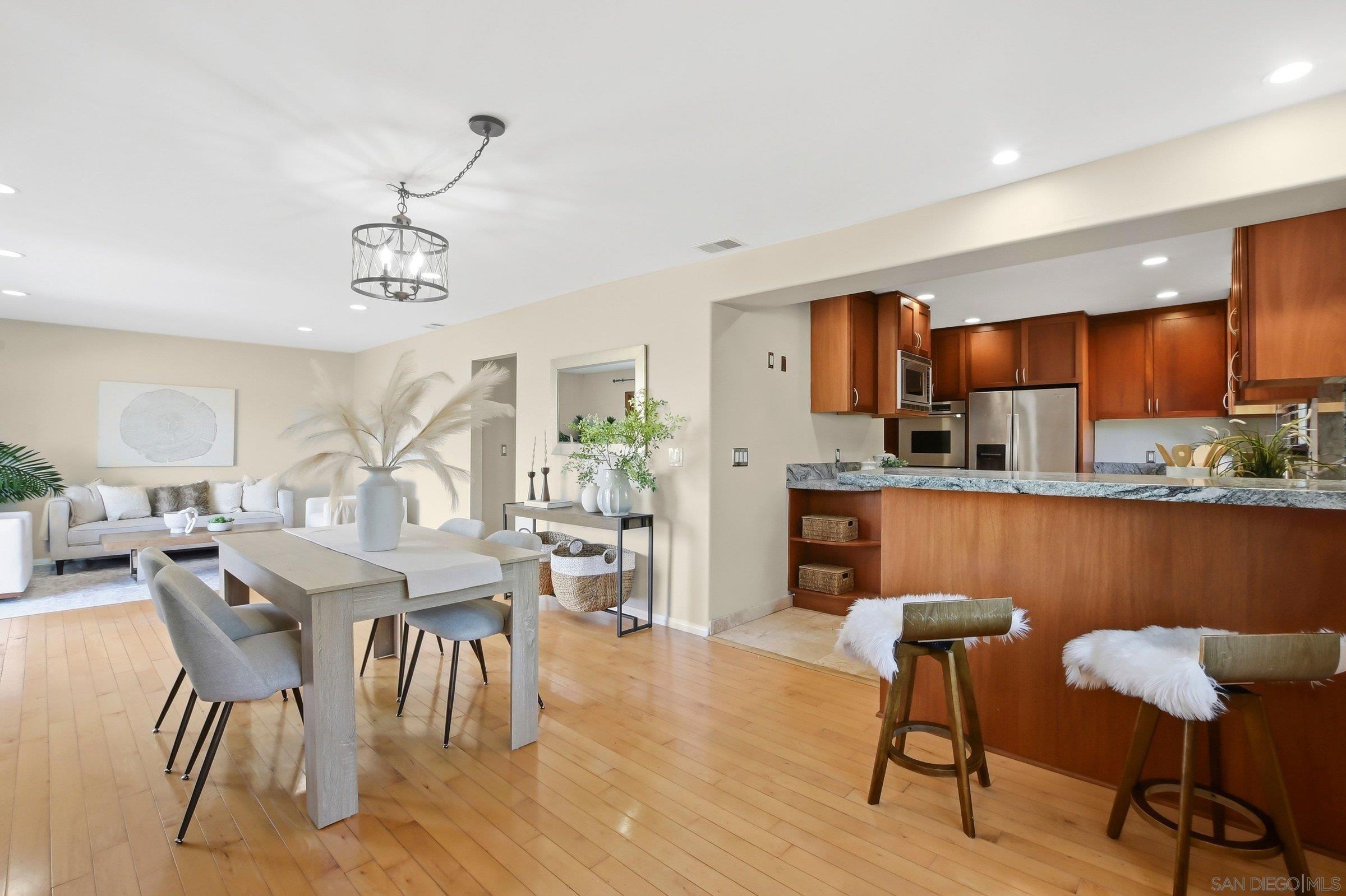 Detail Gallery Image 6 of 39 For 3625  Kite St, San Diego,  CA 92103 - 3 Beds | 2 Baths