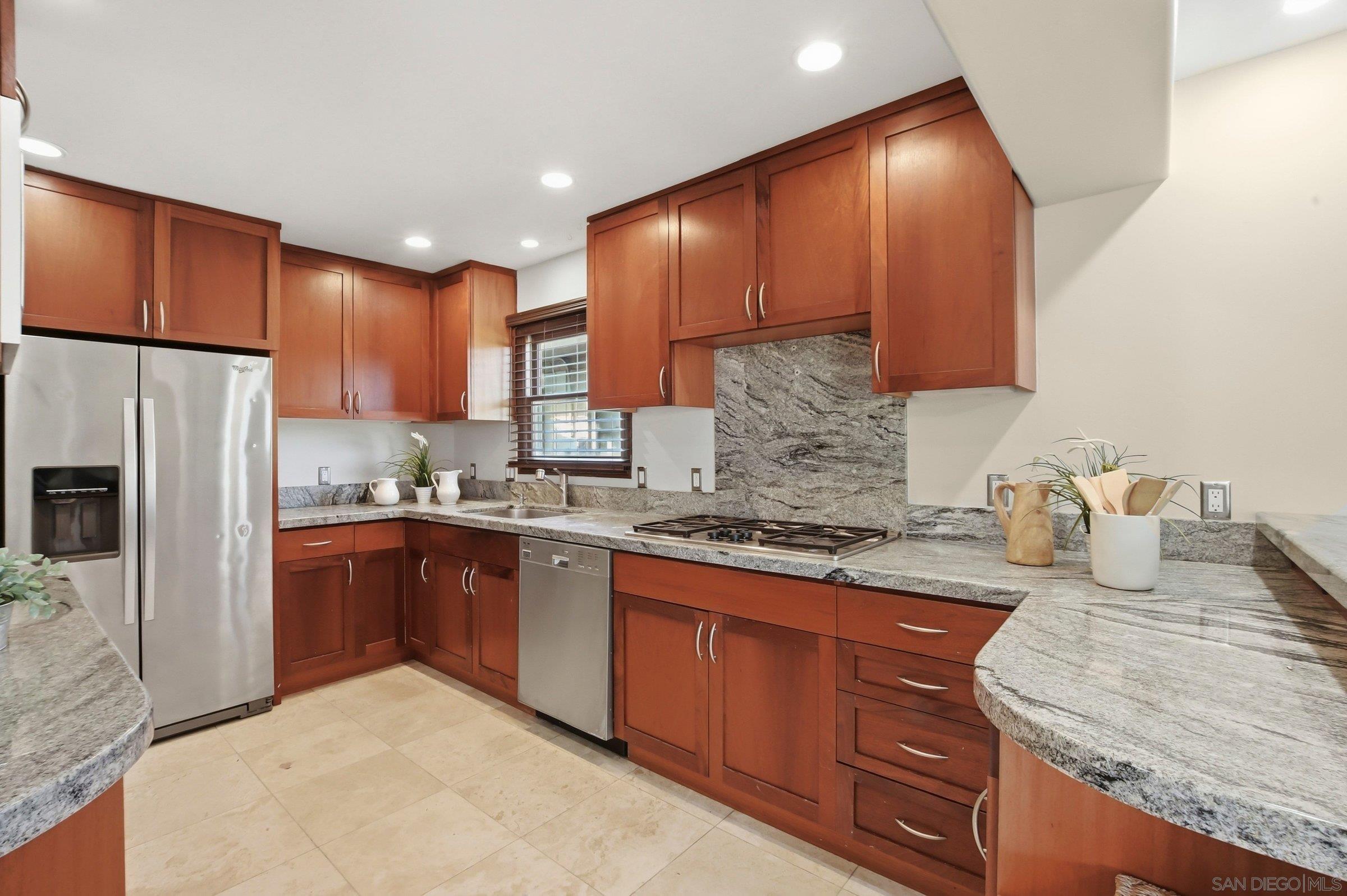 Detail Gallery Image 7 of 39 For 3625  Kite St, San Diego,  CA 92103 - 3 Beds | 2 Baths