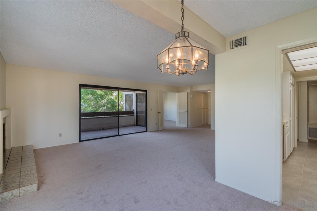Detail Gallery Image 8 of 25 For 376  Center St  #220,  Chula Vista,  CA 91910 - 2 Beds | 2 Baths