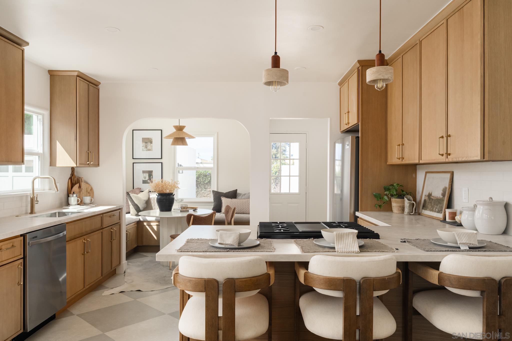 Detail Gallery Image 8 of 38 For 4448  Felton St, San Diego,  CA 92116 - 3 Beds | 2 Baths