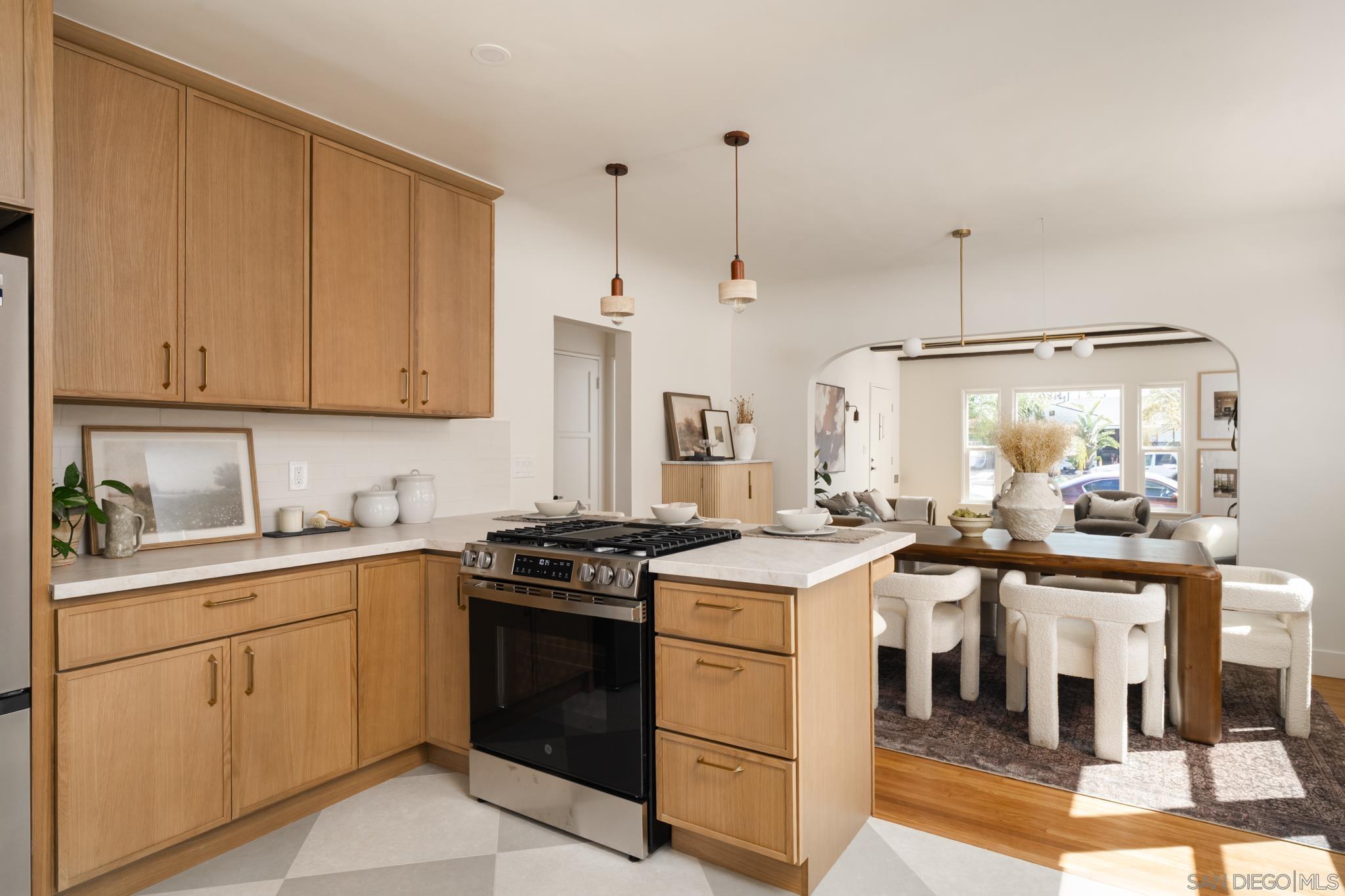 Detail Gallery Image 9 of 38 For 4448  Felton St, San Diego,  CA 92116 - 3 Beds | 2 Baths