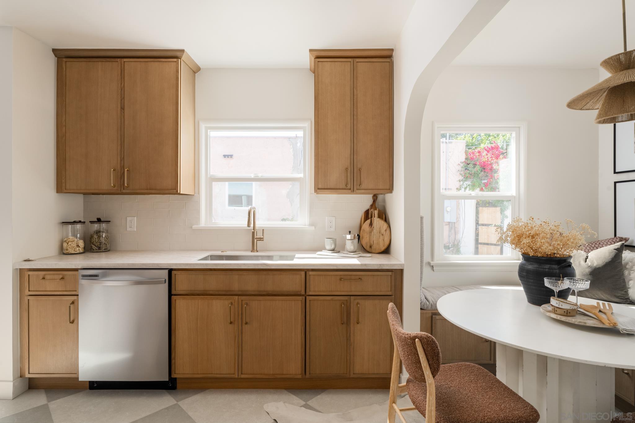 Detail Gallery Image 10 of 38 For 4448  Felton St, San Diego,  CA 92116 - 3 Beds | 2 Baths