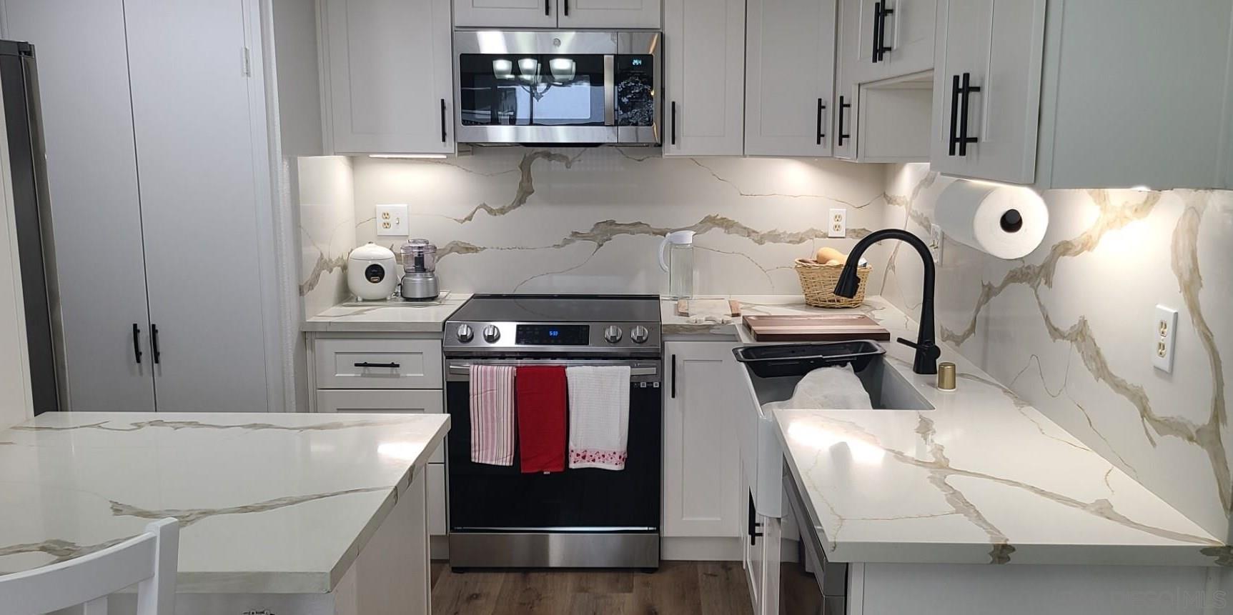 Front Image Thumbnail for SD260005699