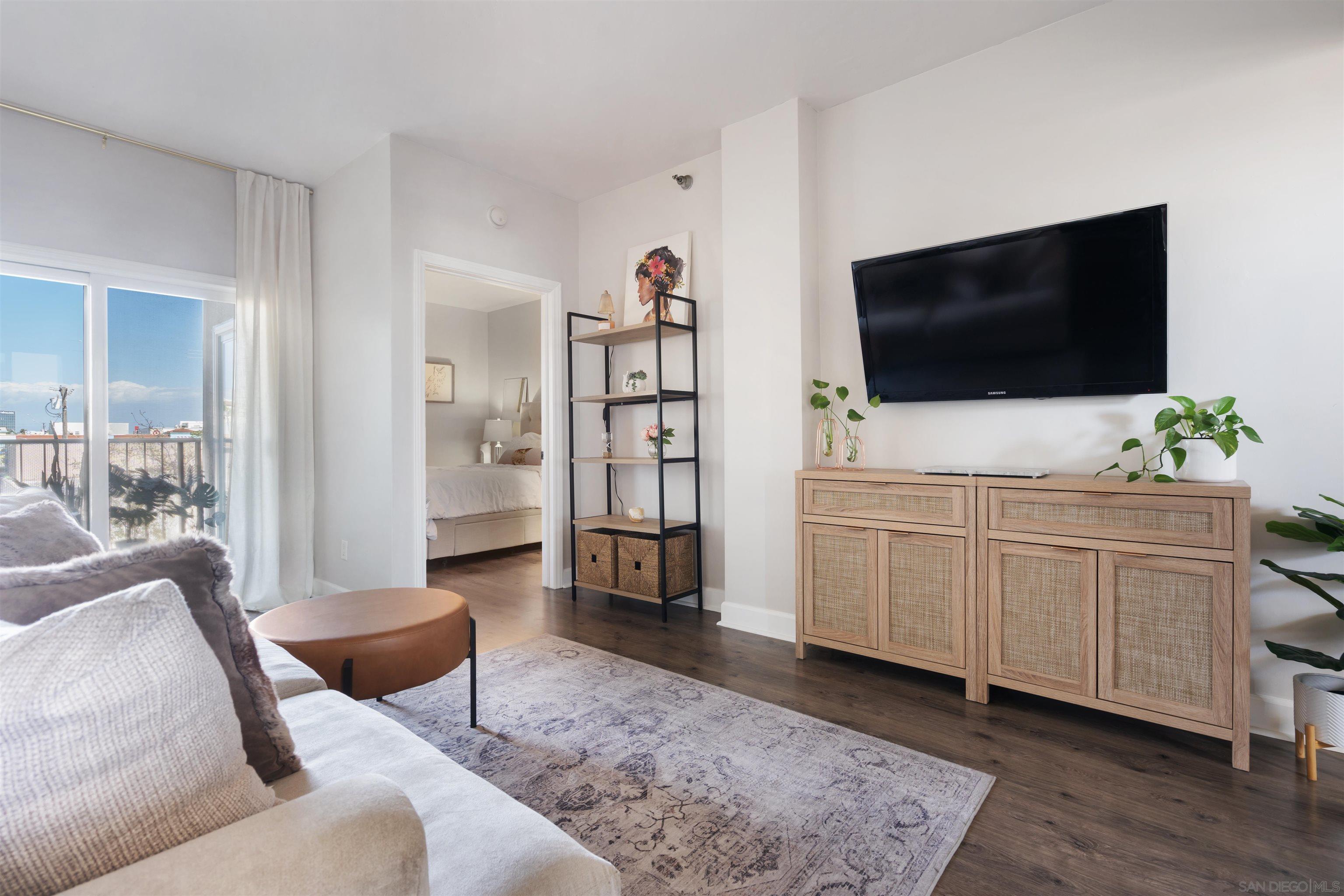 Front Image Thumbnail for SD2600057