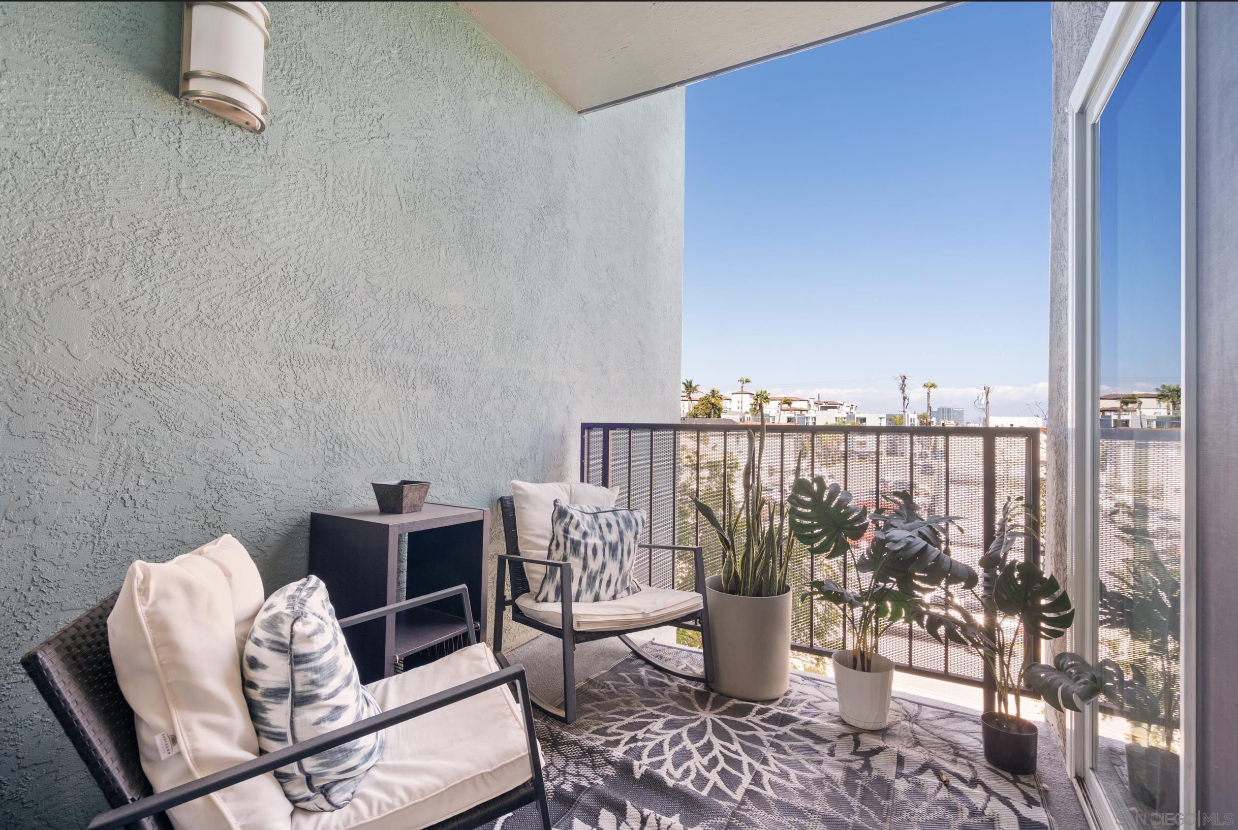 Detail Gallery Image 9 of 19 For 2828  University Ave  #310,  San Diego,  CA 92104 - 1 Beds | 1 Baths