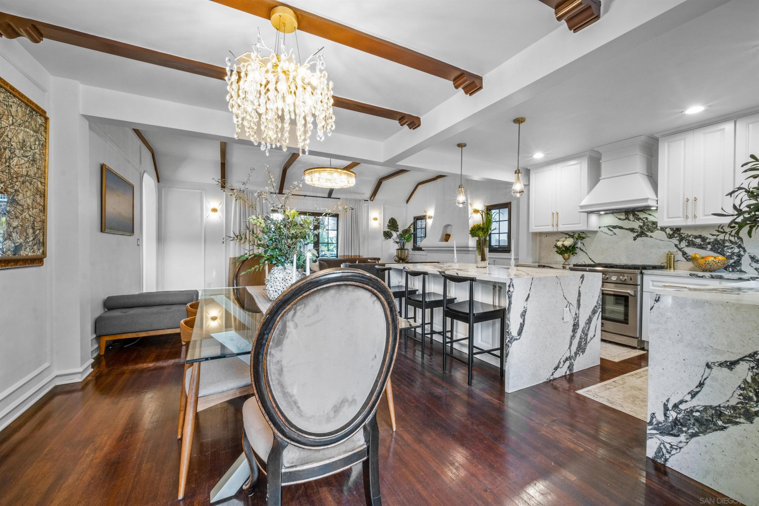 Detail Gallery Image 15 of 47 For 340  B Ave, Coronado,  CA 92118 - 4 Beds | 3 Baths