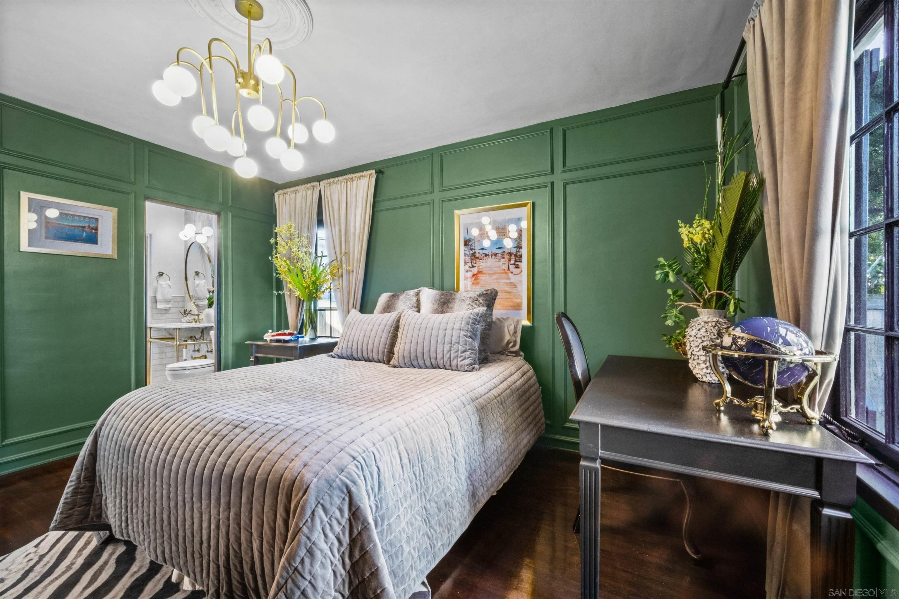 Detail Gallery Image 18 of 47 For 340  B Ave, Coronado,  CA 92118 - 4 Beds | 3 Baths