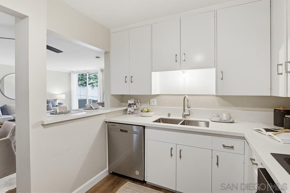 Detail Gallery Image 11 of 22 For 2701  2nd  #208,  San Diego,  CA 92103 - 1 Beds | 1 Baths