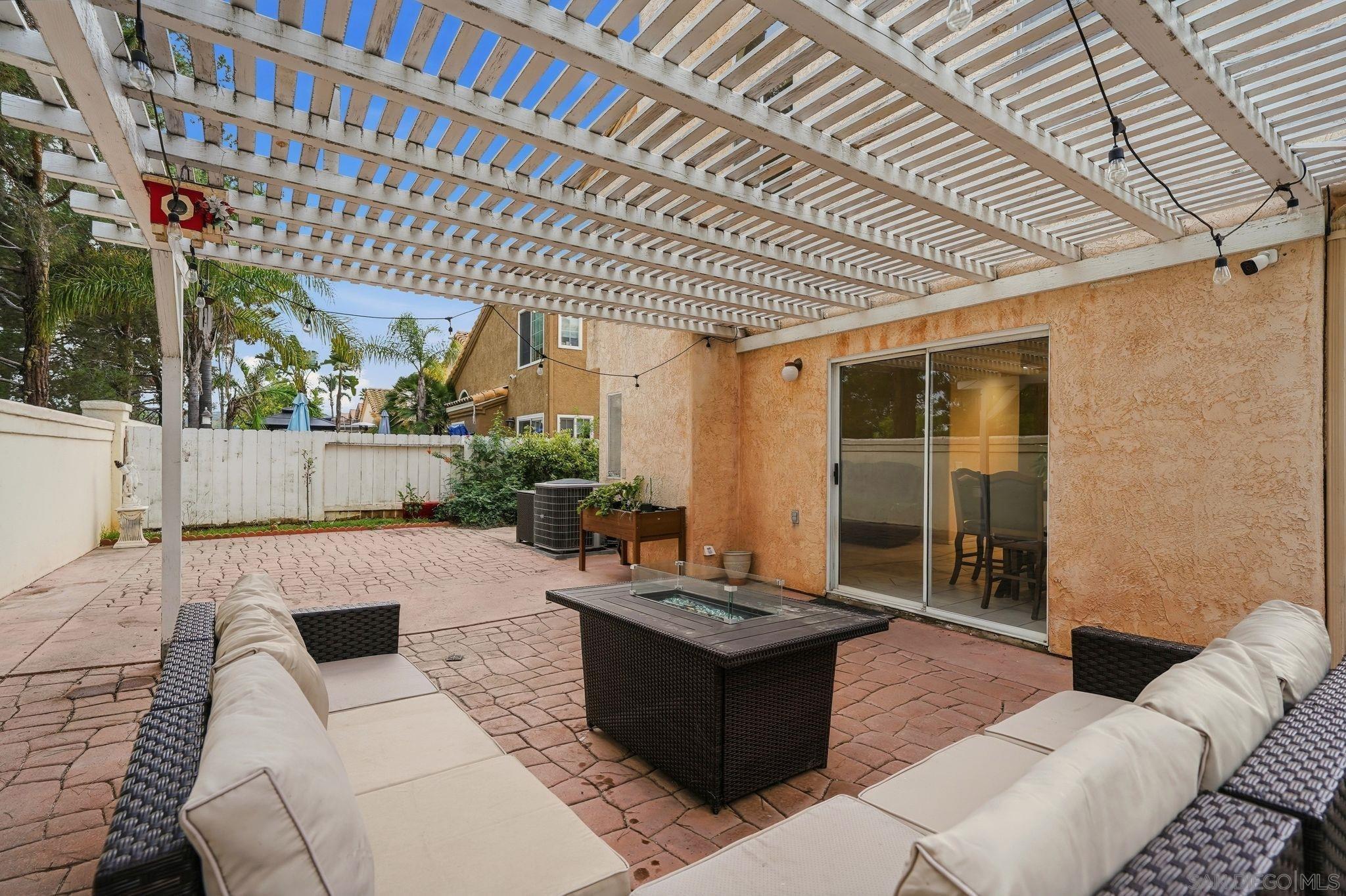 Detail Gallery Image 25 of 31 For 12233  via Hacienda, El Cajon,  CA 92019 - 4 Beds | 2/1 Baths