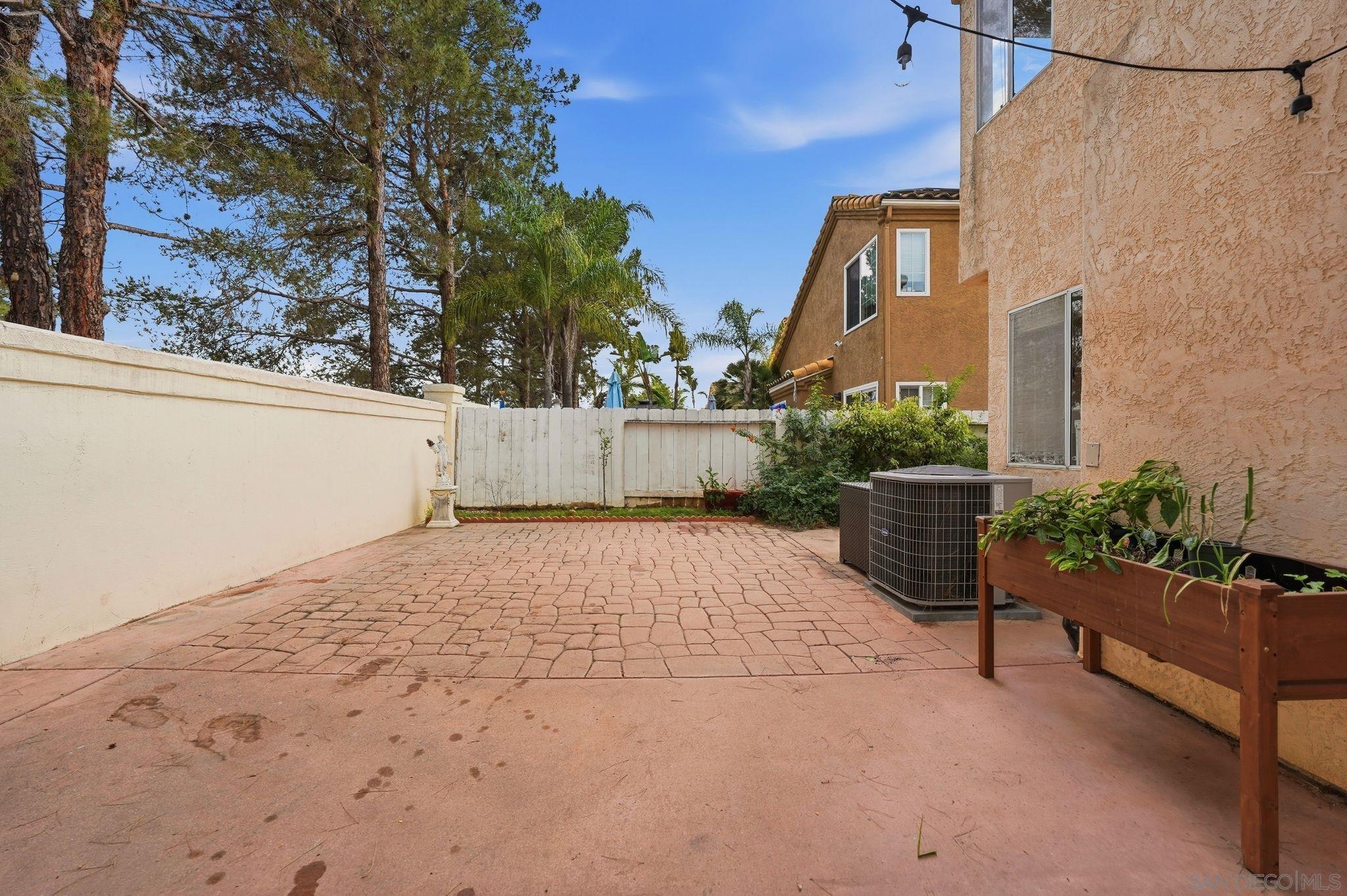 Detail Gallery Image 26 of 31 For 12233  via Hacienda, El Cajon,  CA 92019 - 4 Beds | 2/1 Baths