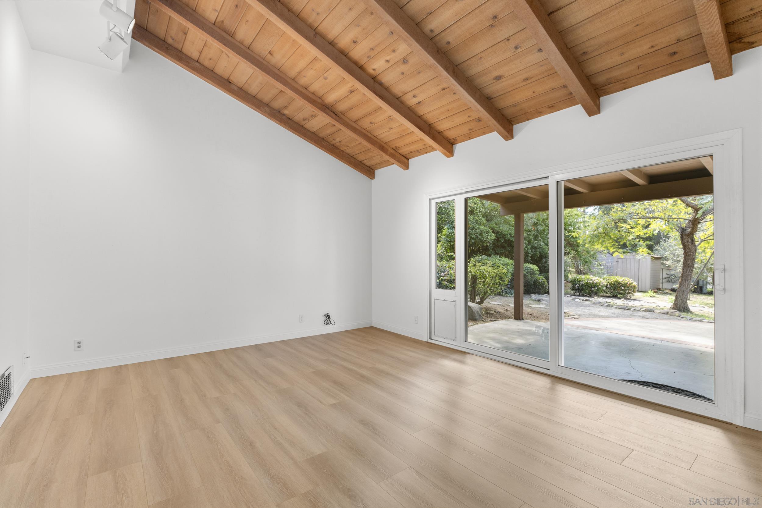 Detail Gallery Image 22 of 31 For 13941  Sagewood Dr, Poway,  CA 92064 - 4 Beds | 2 Baths