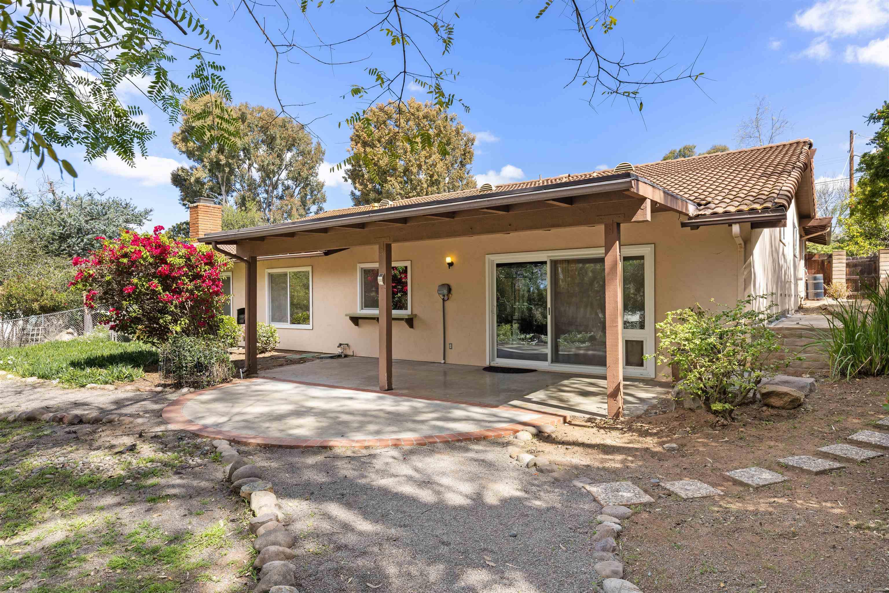 Detail Gallery Image 27 of 31 For 13941  Sagewood Dr, Poway,  CA 92064 - 4 Beds | 2 Baths