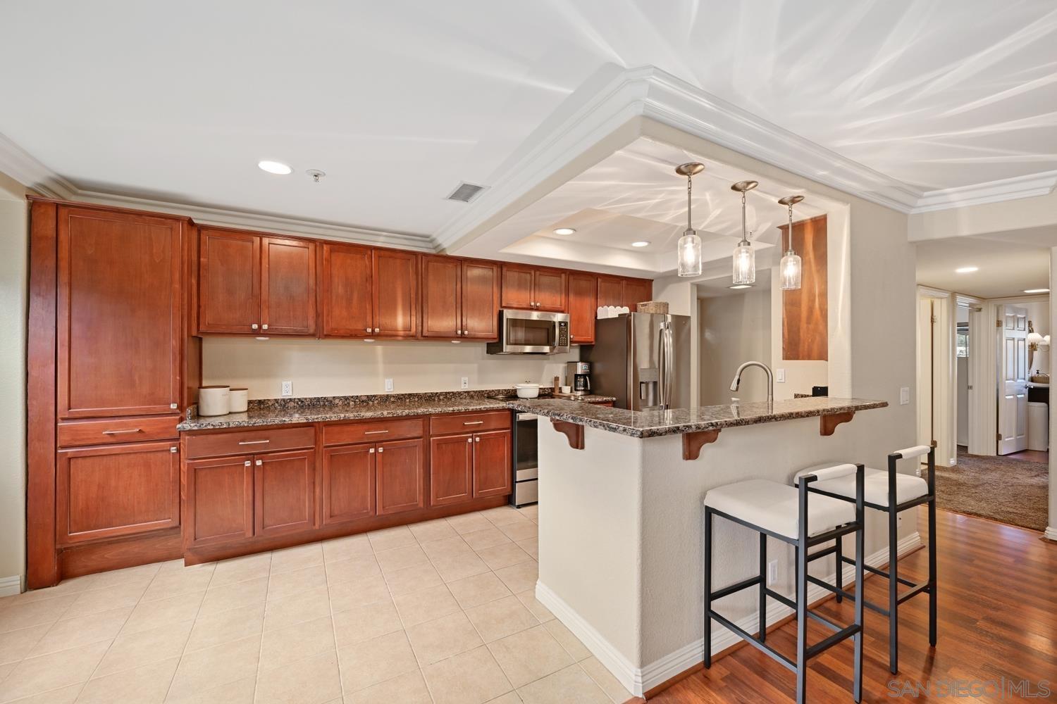 Detail Gallery Image 4 of 22 For 1434  Marshall Rd  #20,  Alpine,  CA 91901 - 3 Beds | 2 Baths