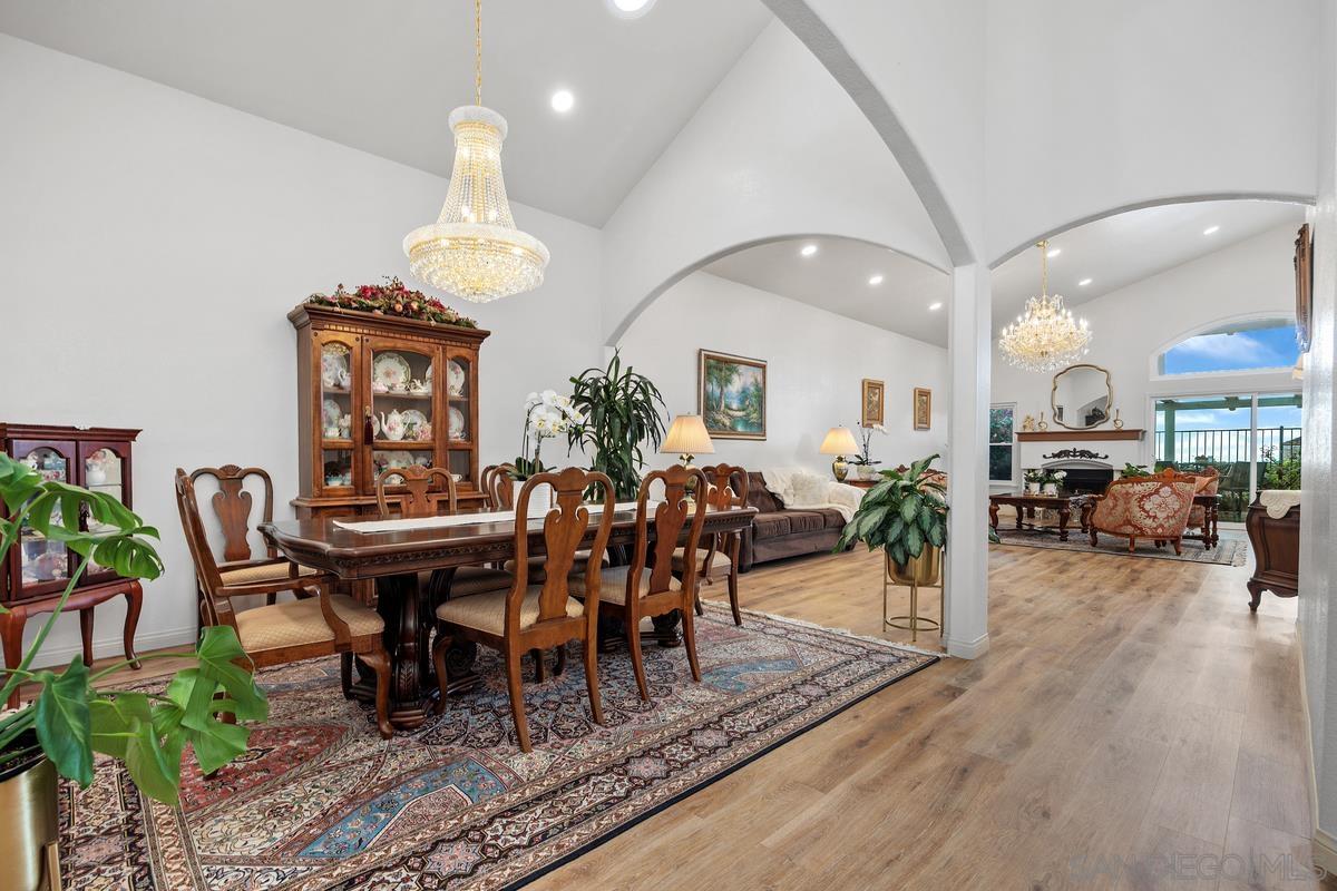 Detail Gallery Image 11 of 32 For 1225  via Rafael, San Marcos,  CA 92078 - 4 Beds | 2 Baths