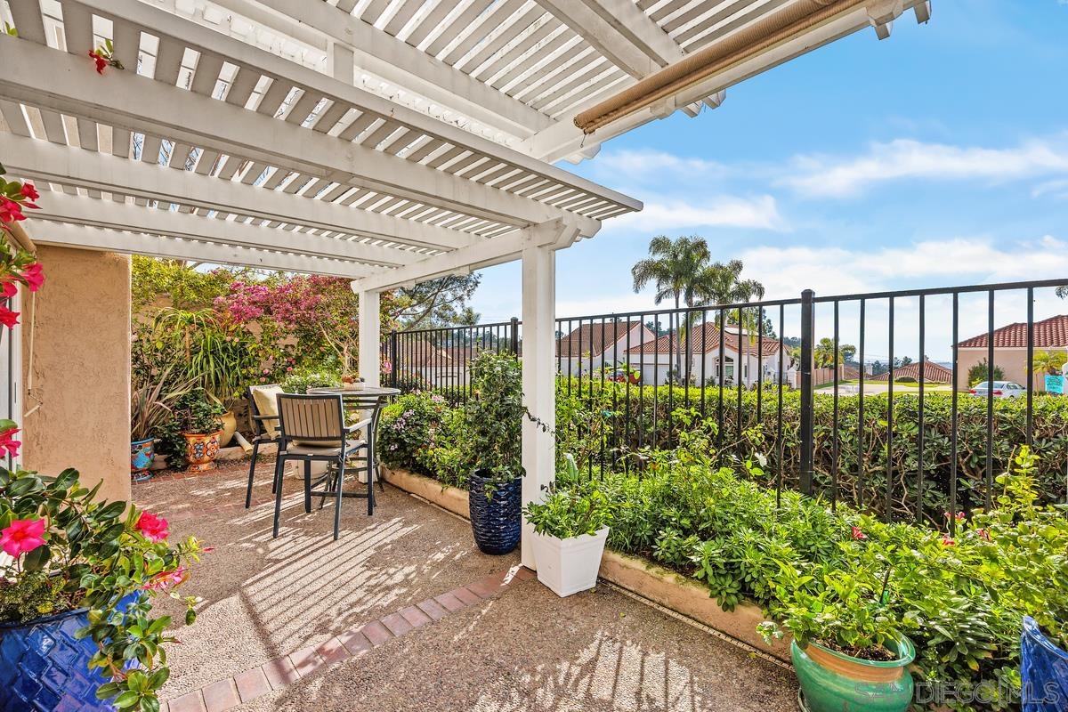 Detail Gallery Image 6 of 32 For 1225  via Rafael, San Marcos,  CA 92078 - 4 Beds | 2 Baths