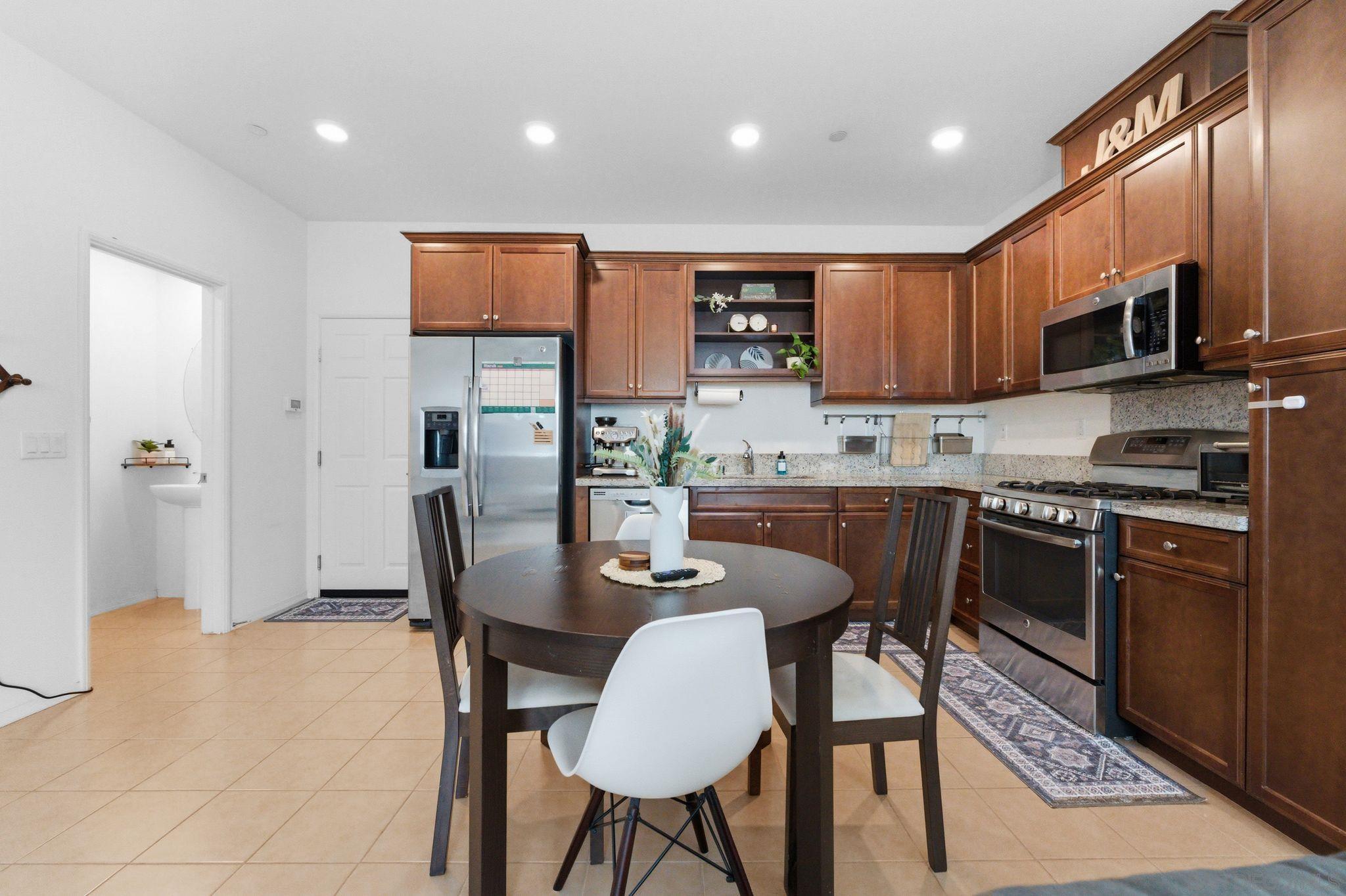 Detail Gallery Image 18 of 50 For 1512  Champion Lane  #UNIT 2,  Chula Vista,  CA 91915 - 3 Beds | 2/1 Baths