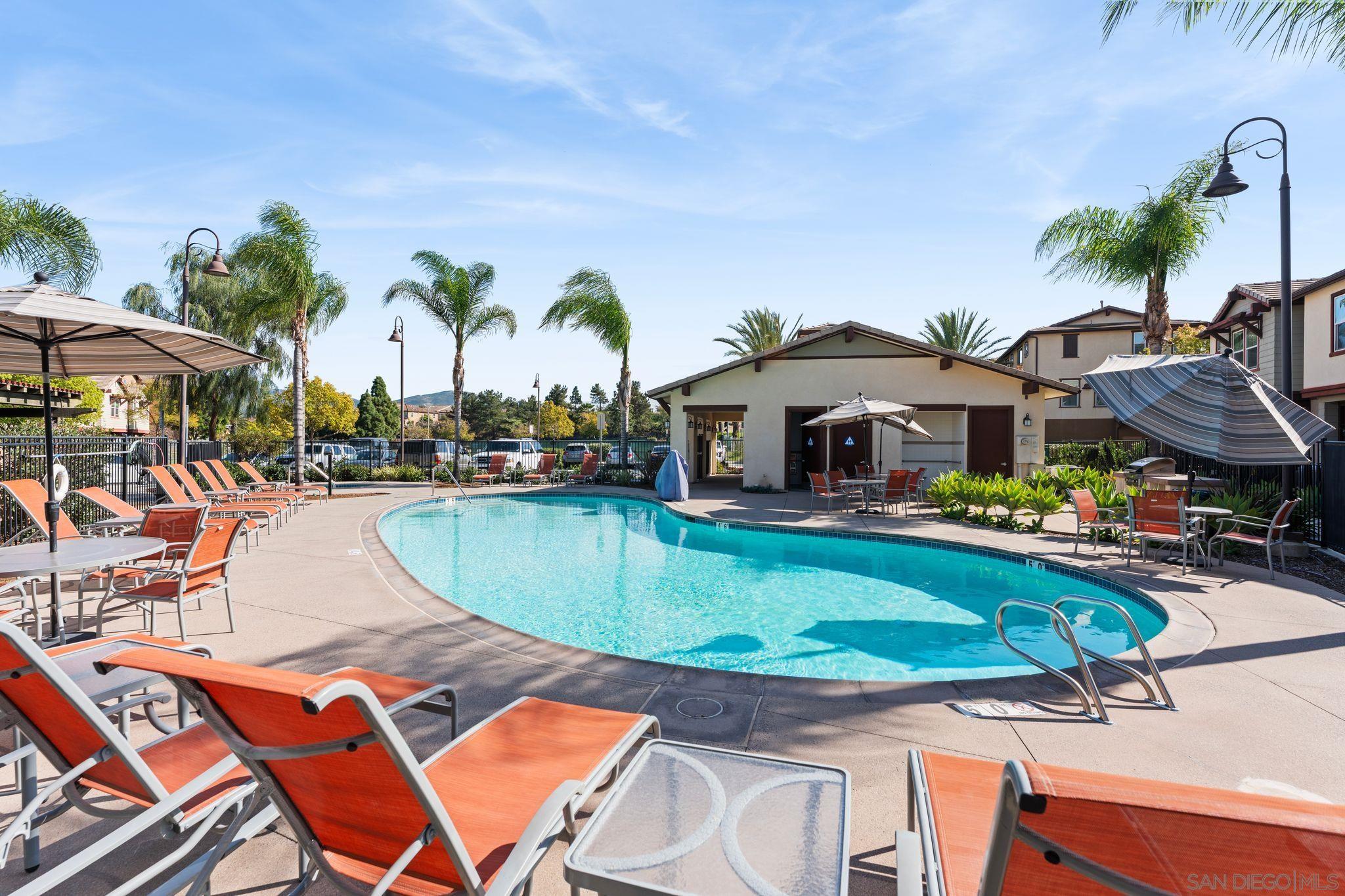 Detail Gallery Image 38 of 50 For 1512  Champion Lane  #UNIT 2,  Chula Vista,  CA 91915 - 3 Beds | 2/1 Baths