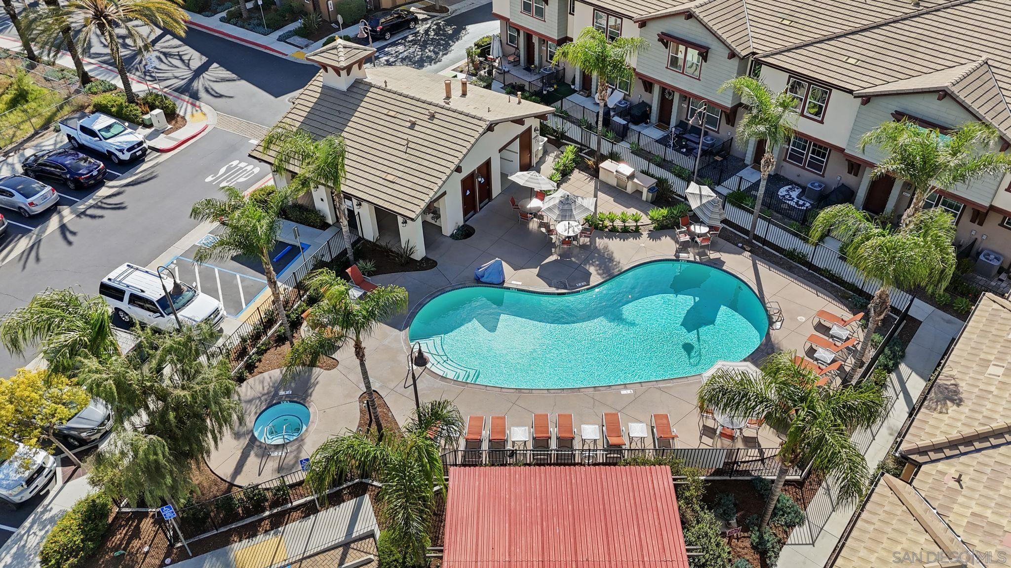 Detail Gallery Image 43 of 50 For 1512  Champion Lane  #UNIT 2,  Chula Vista,  CA 91915 - 3 Beds | 2/1 Baths