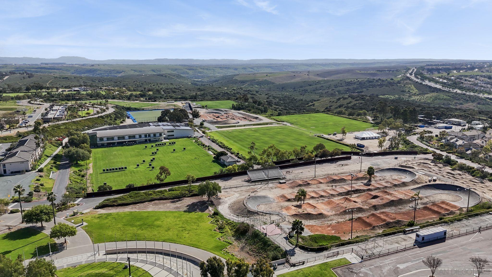 Detail Gallery Image 47 of 50 For 1512  Champion Lane  #UNIT 2,  Chula Vista,  CA 91915 - 3 Beds | 2/1 Baths