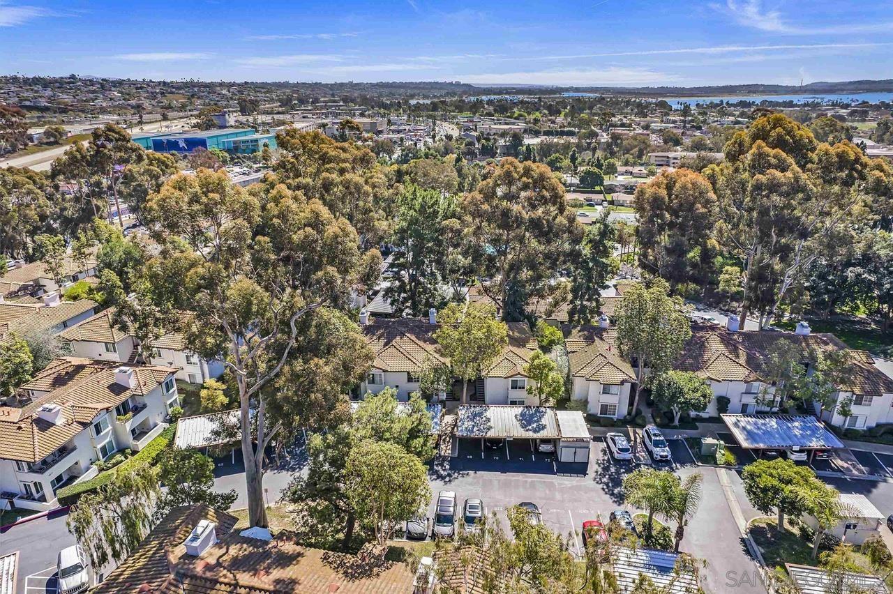 Detail Gallery Image 3 of 29 For 4829  Bella Pacific Row  #116,  San Diego,  CA 92109 - 2 Beds | 2 Baths