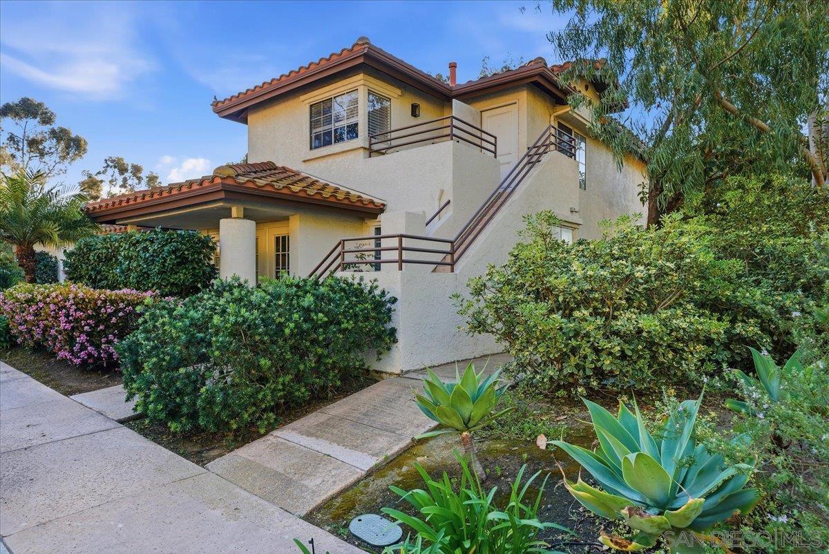 Detail Gallery Image 4 of 29 For 4829  Bella Pacific Row  #116,  San Diego,  CA 92109 - 2 Beds | 2 Baths