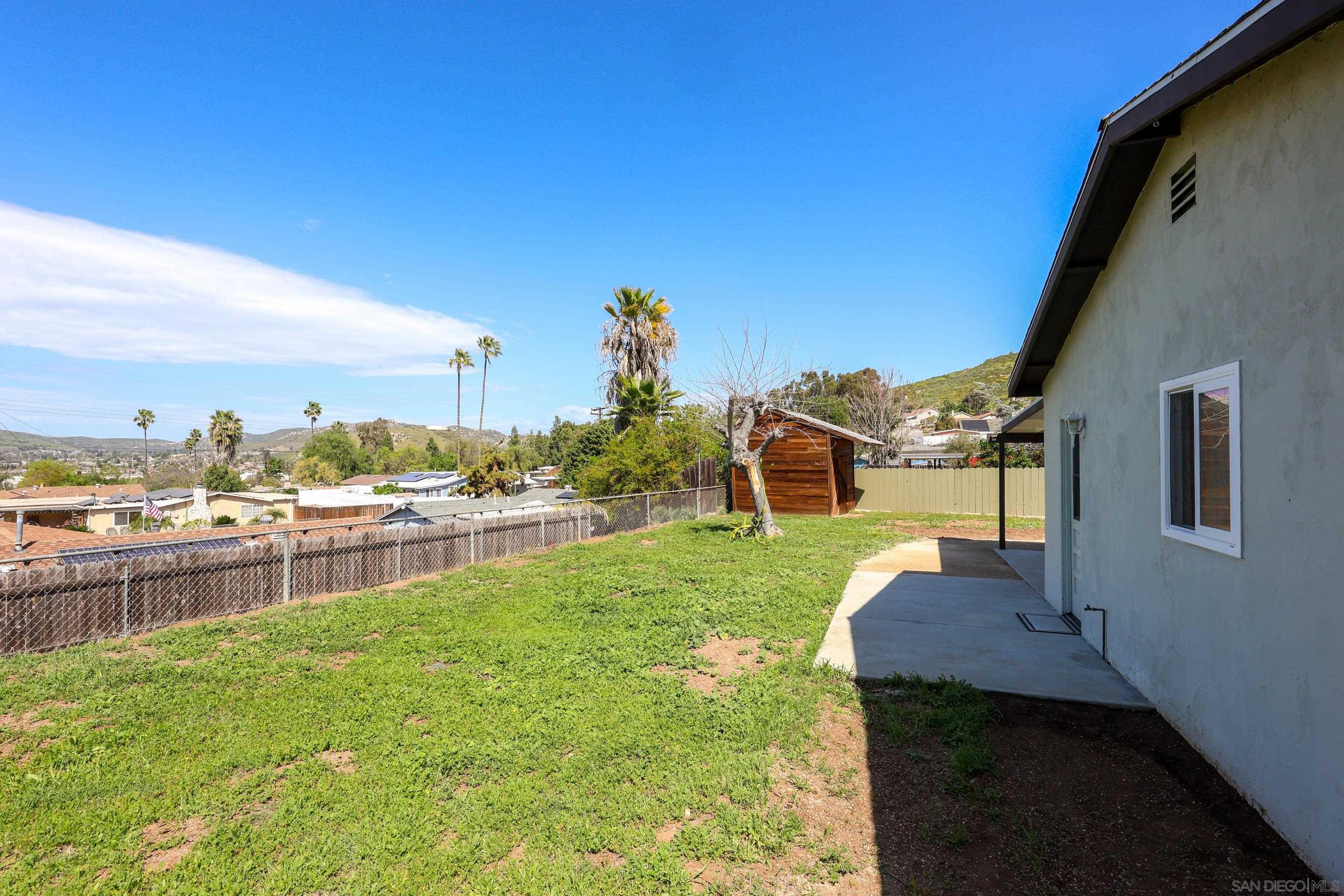 Detail Gallery Image 23 of 30 For 11102  Shadow Hill Way, Santee,  CA 92071 - 3 Beds | 2 Baths