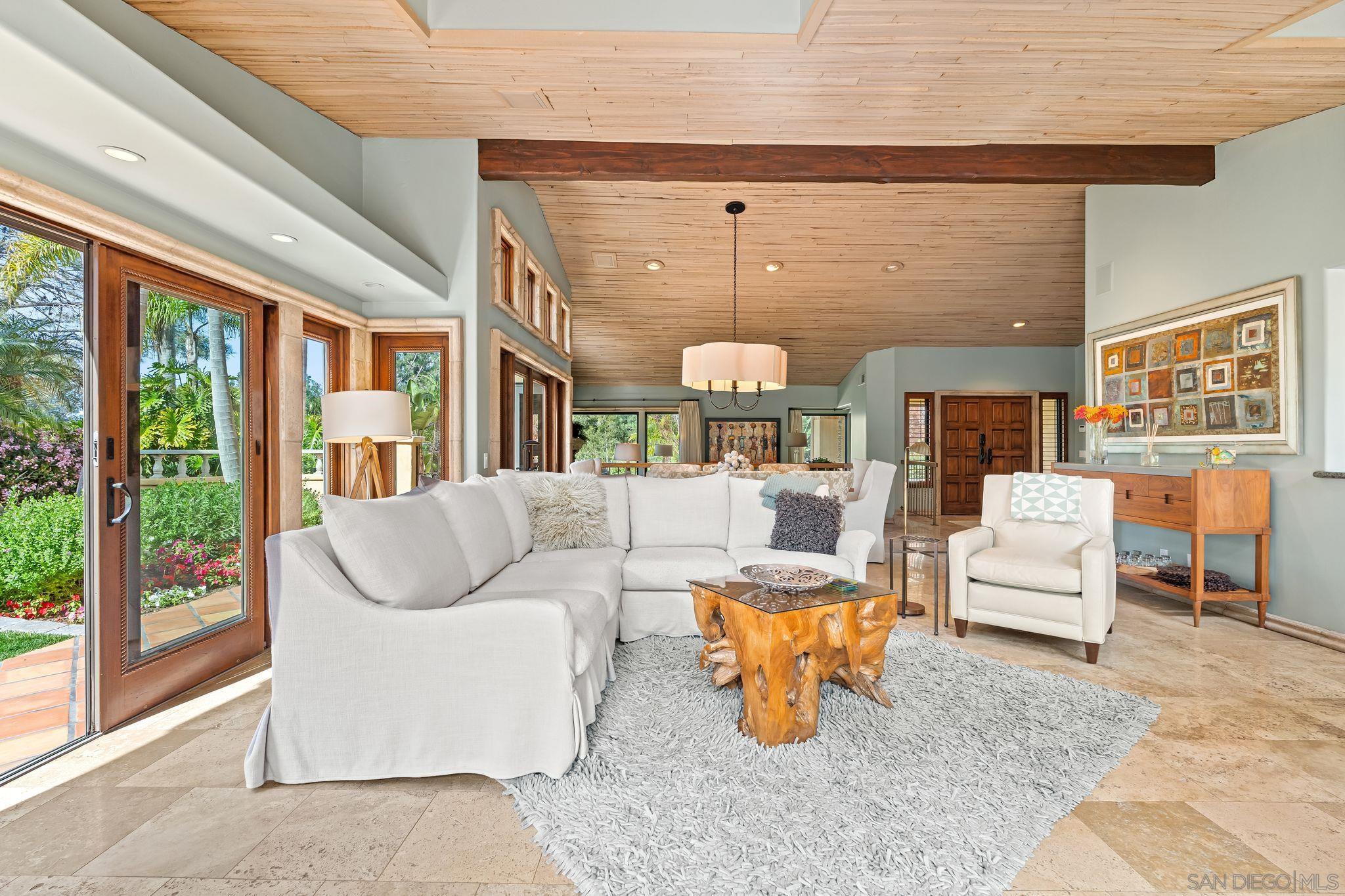 Detail Gallery Image 15 of 75 For 2969  Racetrack View, Del Mar,  CA 92014 - 4 Beds | 4 Baths