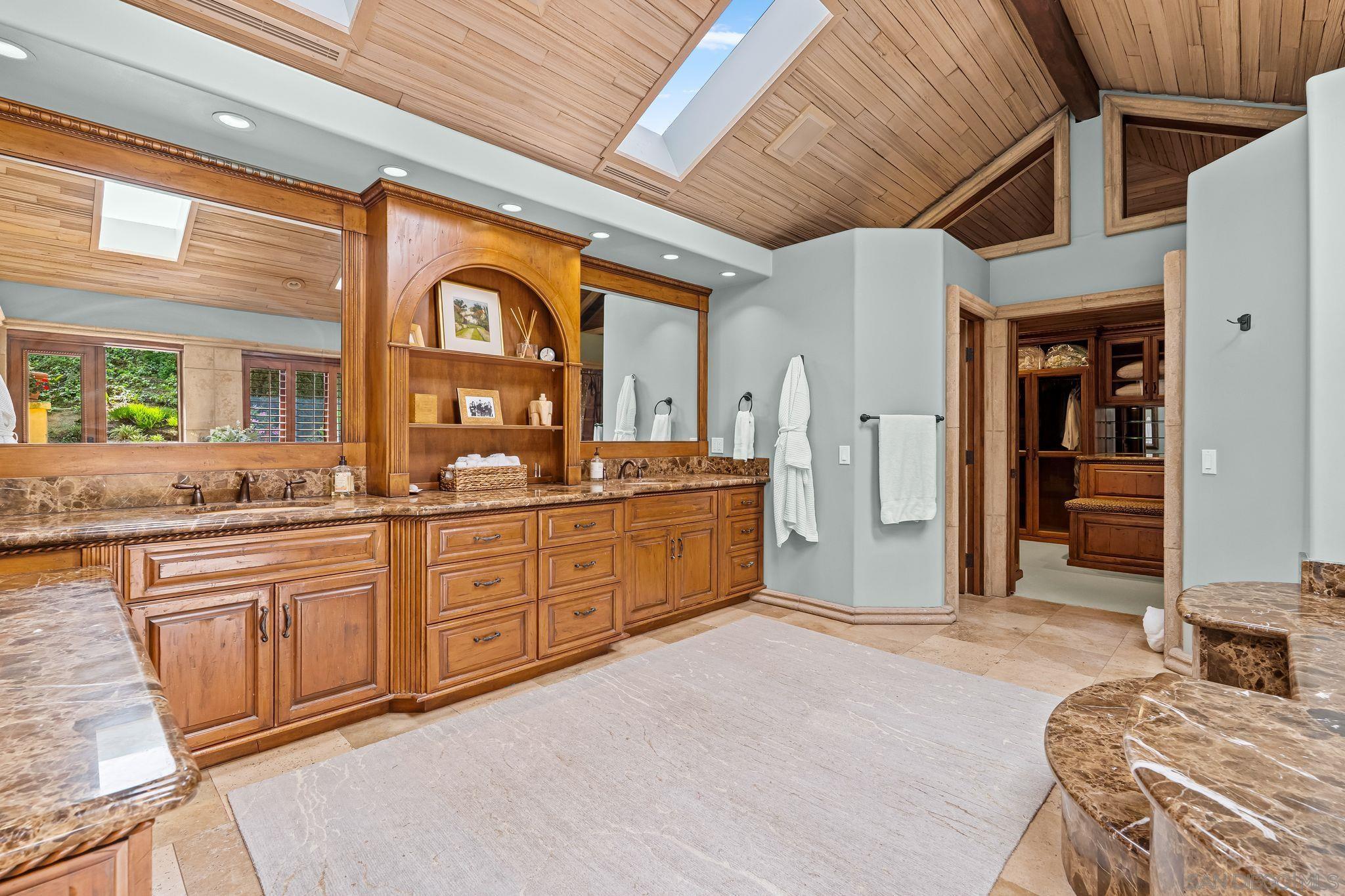 Detail Gallery Image 30 of 75 For 2969  Racetrack View, Del Mar,  CA 92014 - 4 Beds | 4 Baths