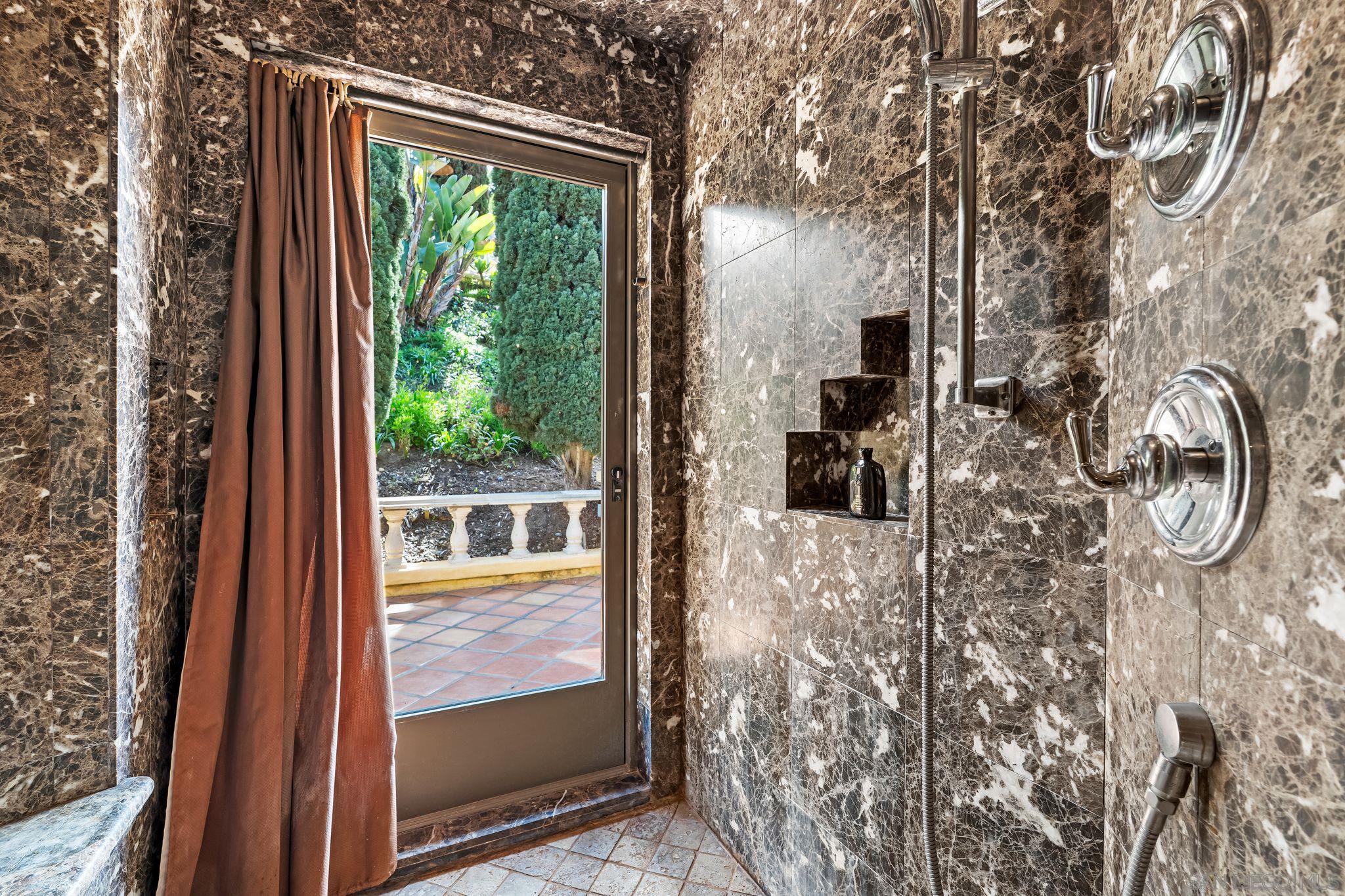 Detail Gallery Image 36 of 75 For 2969  Racetrack View, Del Mar,  CA 92014 - 4 Beds | 4 Baths