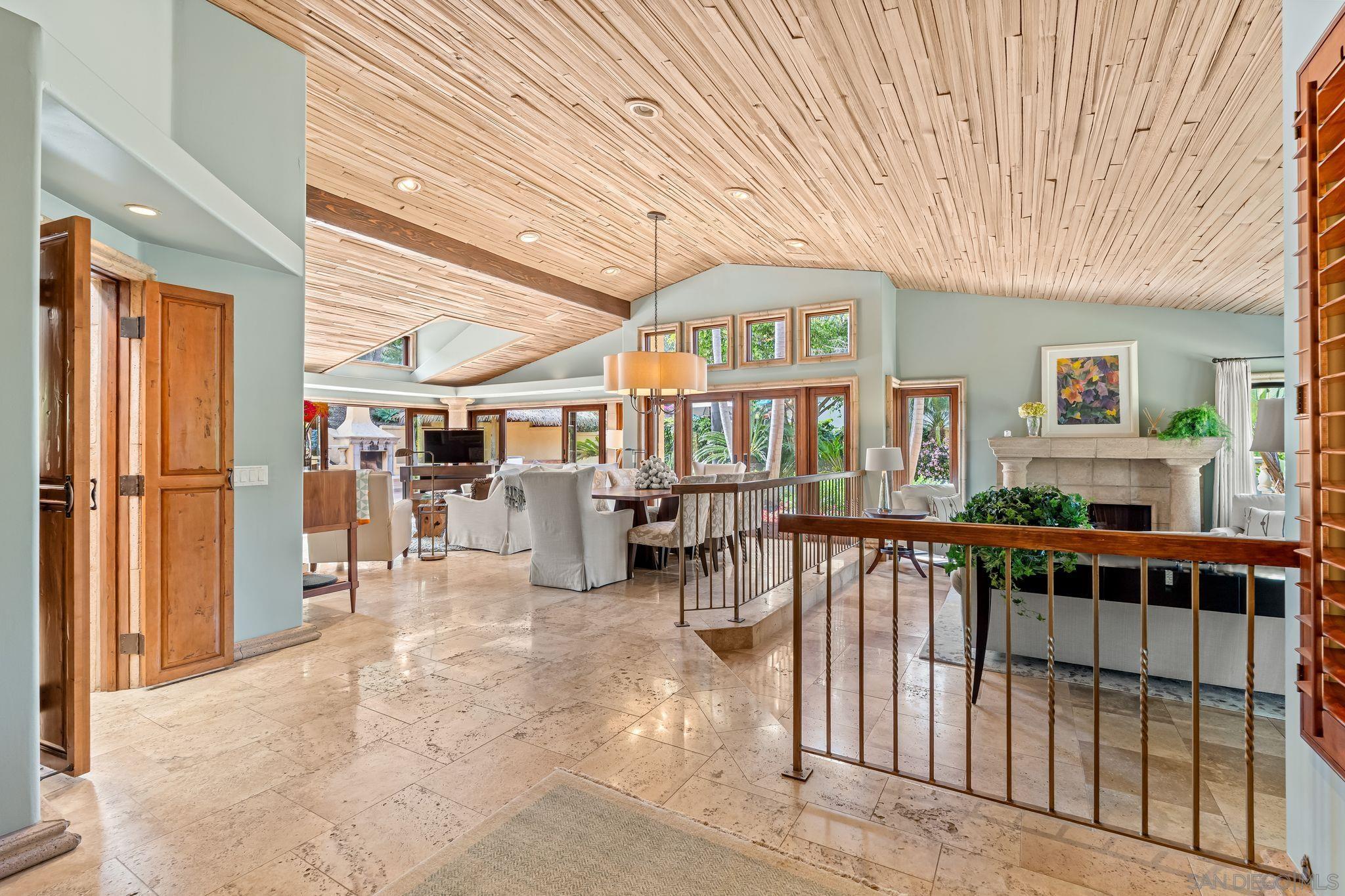 Detail Gallery Image 6 of 75 For 2969  Racetrack View, Del Mar,  CA 92014 - 4 Beds | 4 Baths