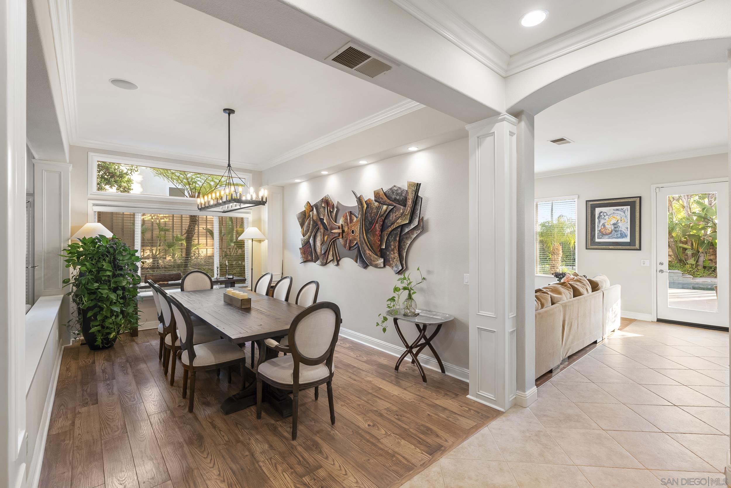 Detail Gallery Image 11 of 67 For 5255  Greenwillow Ln, San Diego,  CA 92130 - 7 Beds | 5/1 Baths