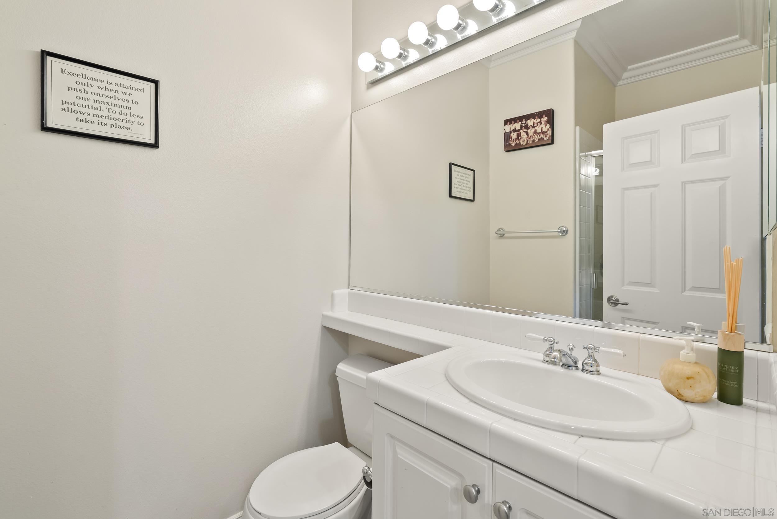 Detail Gallery Image 16 of 67 For 5255  Greenwillow Ln, San Diego,  CA 92130 - 7 Beds | 5/1 Baths