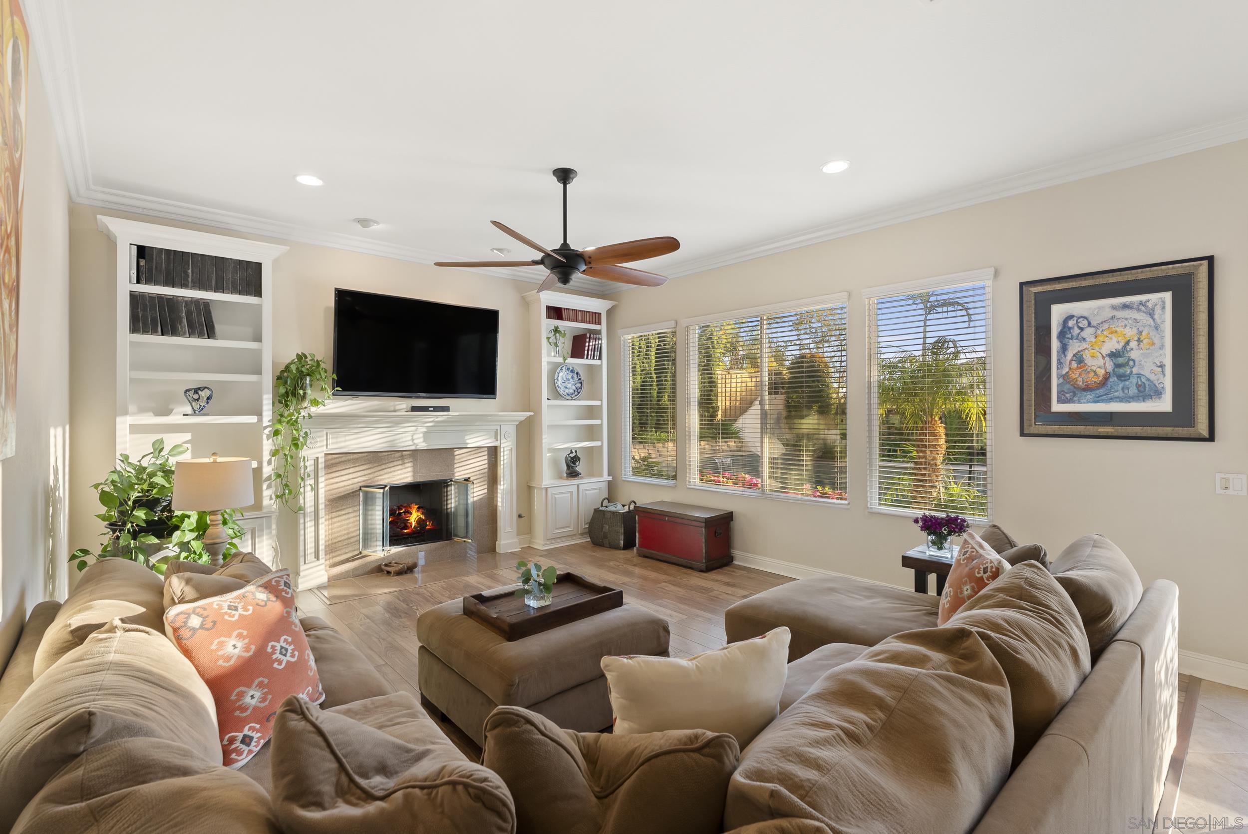 Detail Gallery Image 17 of 67 For 5255  Greenwillow Ln, San Diego,  CA 92130 - 7 Beds | 5/1 Baths