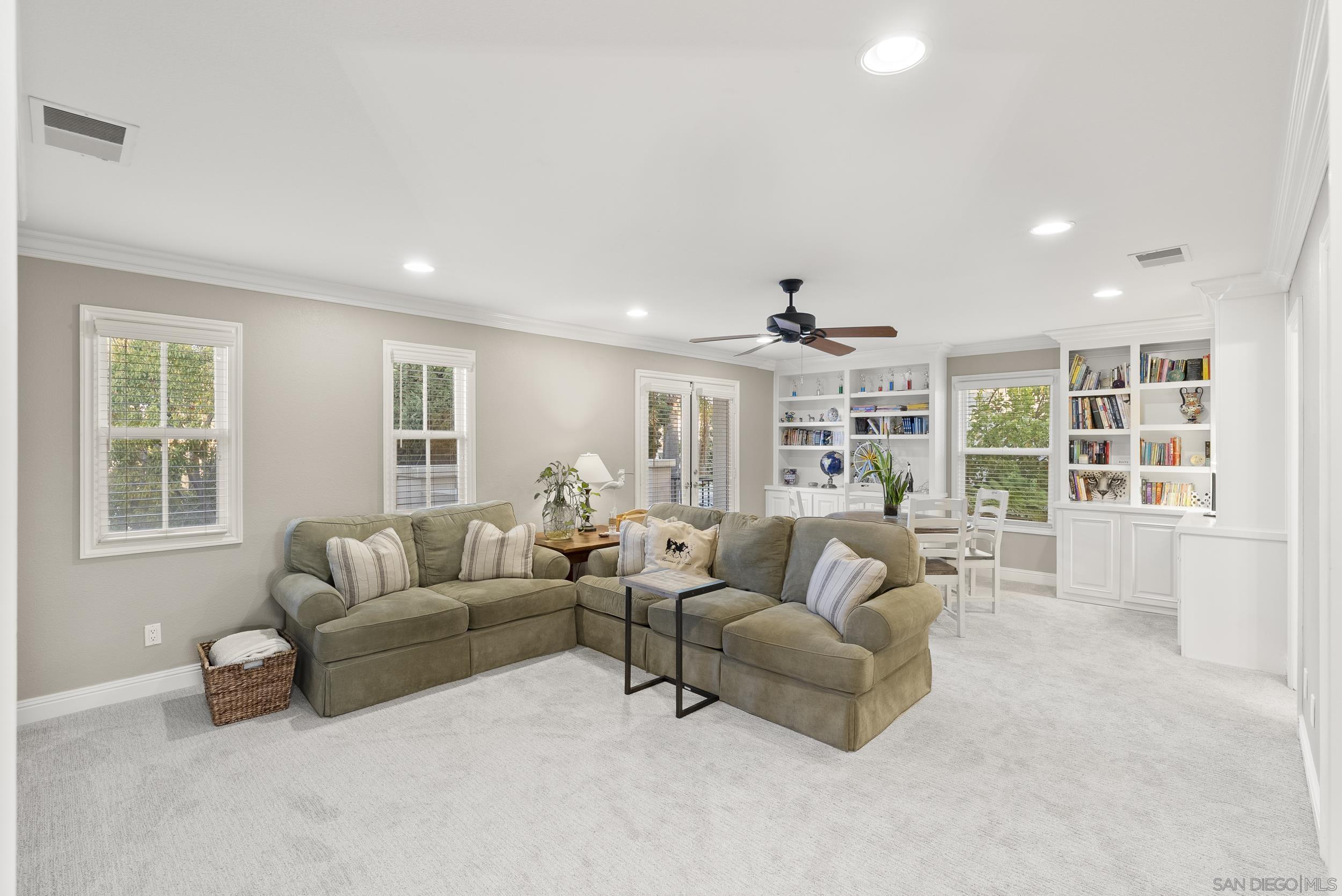 Detail Gallery Image 44 of 67 For 5255  Greenwillow Ln, San Diego,  CA 92130 - 7 Beds | 5/1 Baths