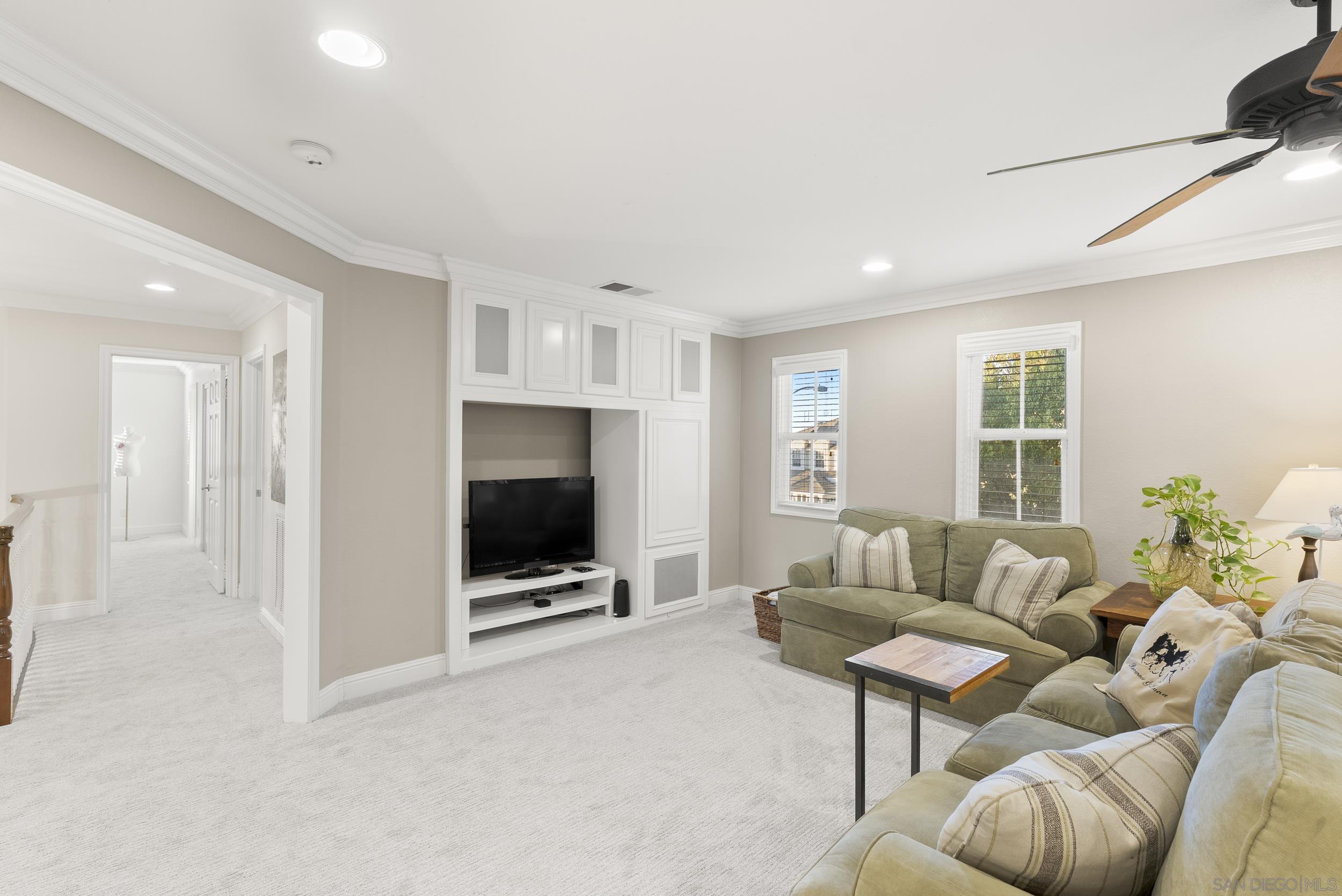 Detail Gallery Image 45 of 67 For 5255  Greenwillow Ln, San Diego,  CA 92130 - 7 Beds | 5/1 Baths