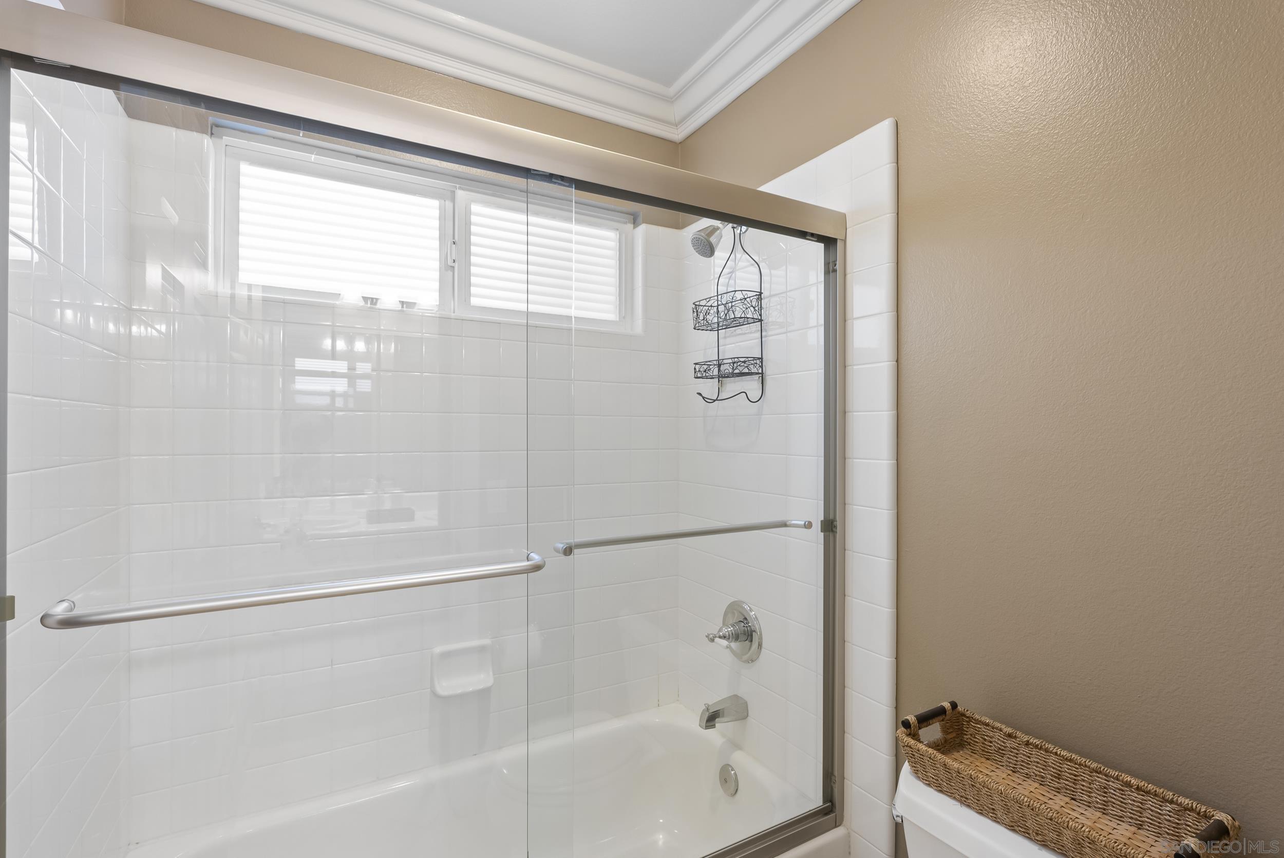 Detail Gallery Image 51 of 67 For 5255  Greenwillow Ln, San Diego,  CA 92130 - 7 Beds | 5/1 Baths