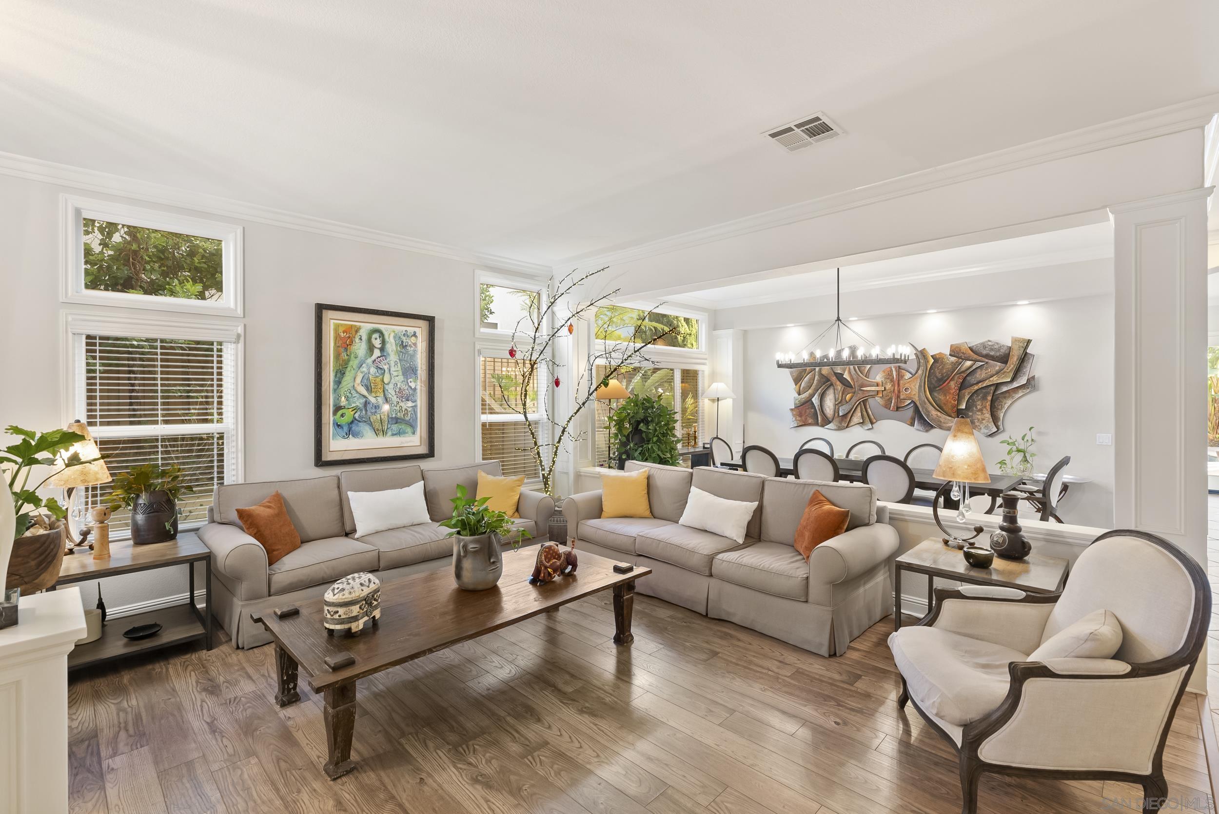 Detail Gallery Image 8 of 67 For 5255  Greenwillow Ln, San Diego,  CA 92130 - 7 Beds | 5/1 Baths