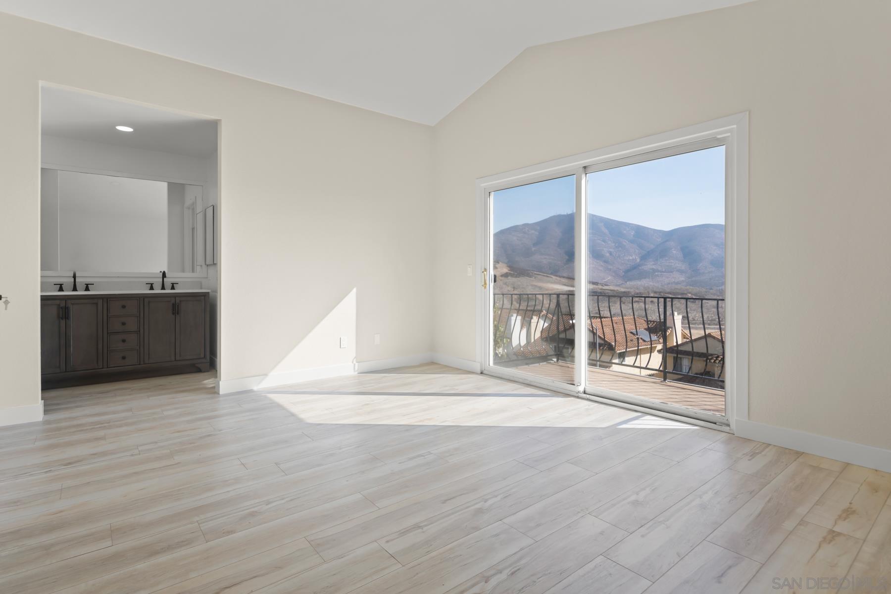 Detail Gallery Image 22 of 49 For 10167  Bluestone Court, Spring Valley,  CA 91977 - 3 Beds | 3 Baths