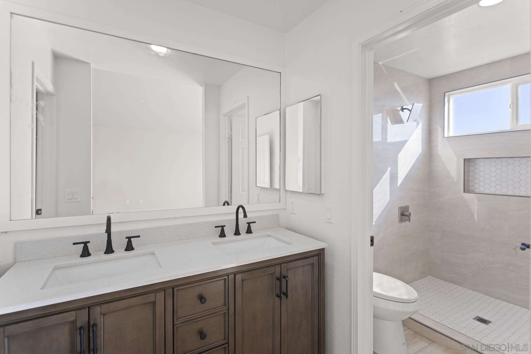 Detail Gallery Image 24 of 49 For 10167  Bluestone Court, Spring Valley,  CA 91977 - 3 Beds | 3 Baths