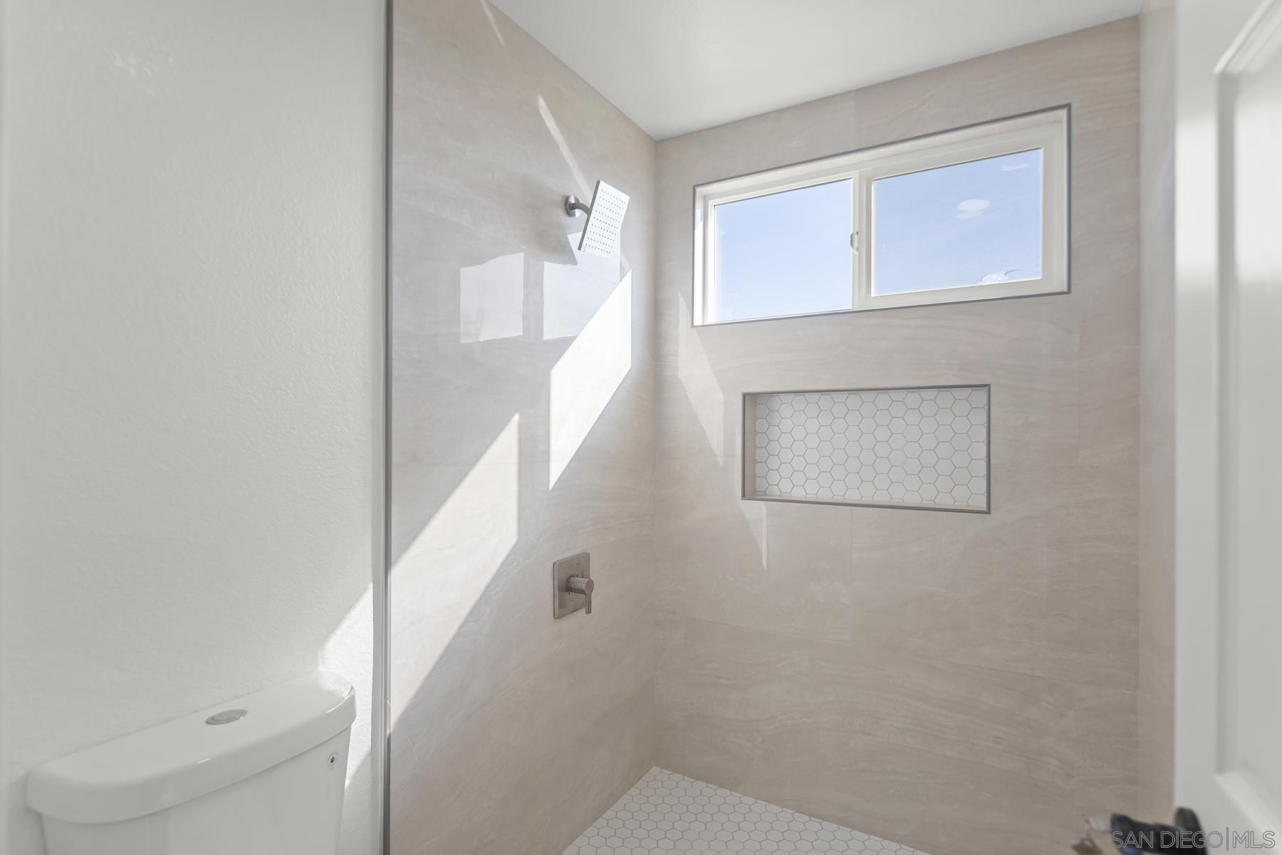 Detail Gallery Image 25 of 49 For 10167  Bluestone Court, Spring Valley,  CA 91977 - 3 Beds | 3 Baths