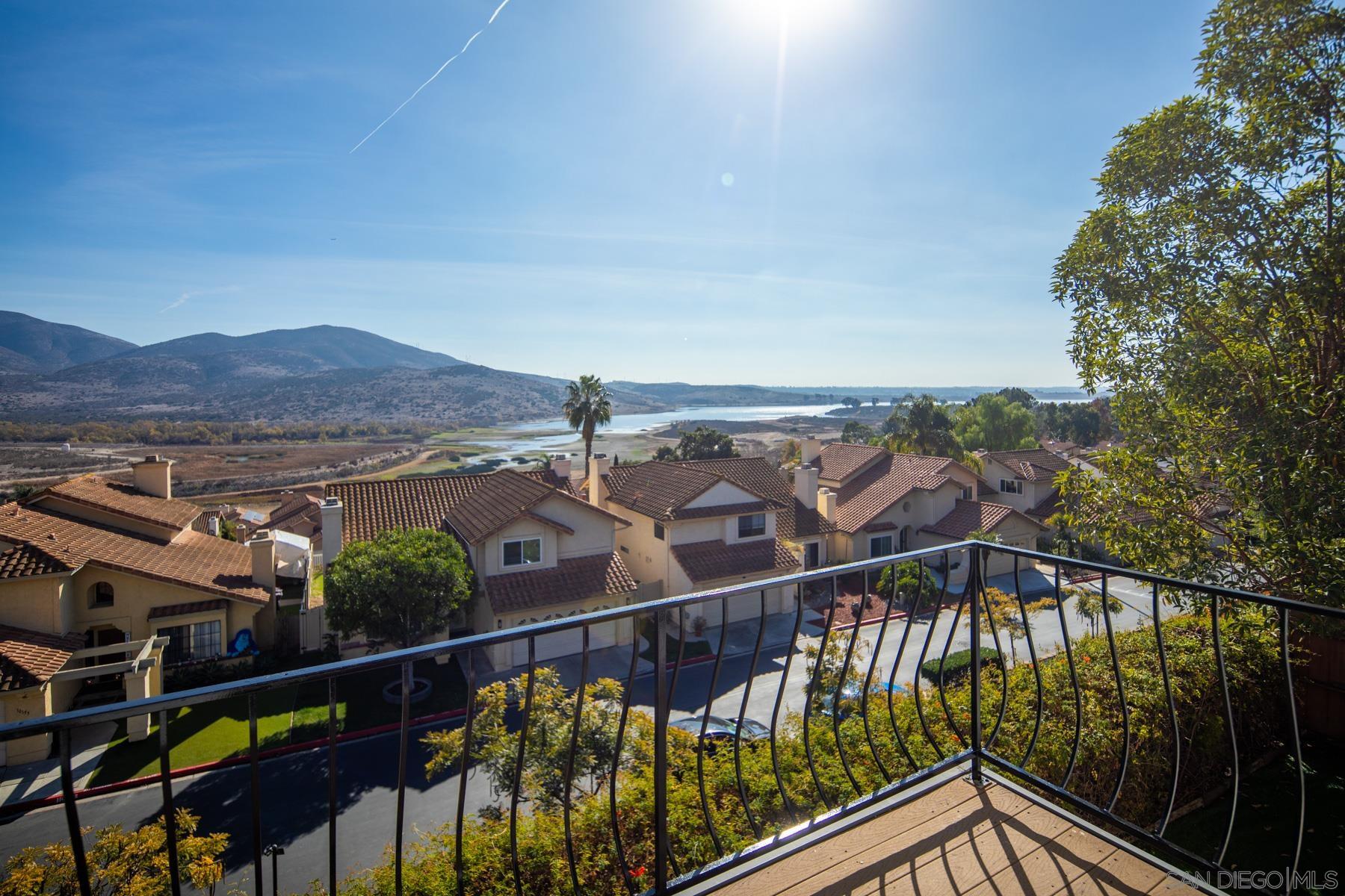 Detail Gallery Image 28 of 49 For 10167  Bluestone Court, Spring Valley,  CA 91977 - 3 Beds | 3 Baths